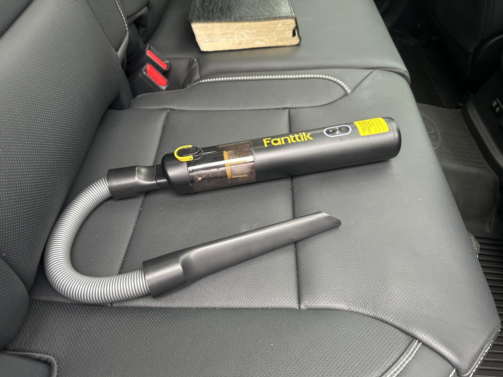 Fanttik Slim V8 APEX Car Vacuum, 4-in-1 Portable Mini Cordless Vacuum with 19000pa Suction Power, Type-C Charge, 2 Suction Modes, Handheld Vacuum for Small Jobs, Car, Office Desk, Keyboards customer photo 1