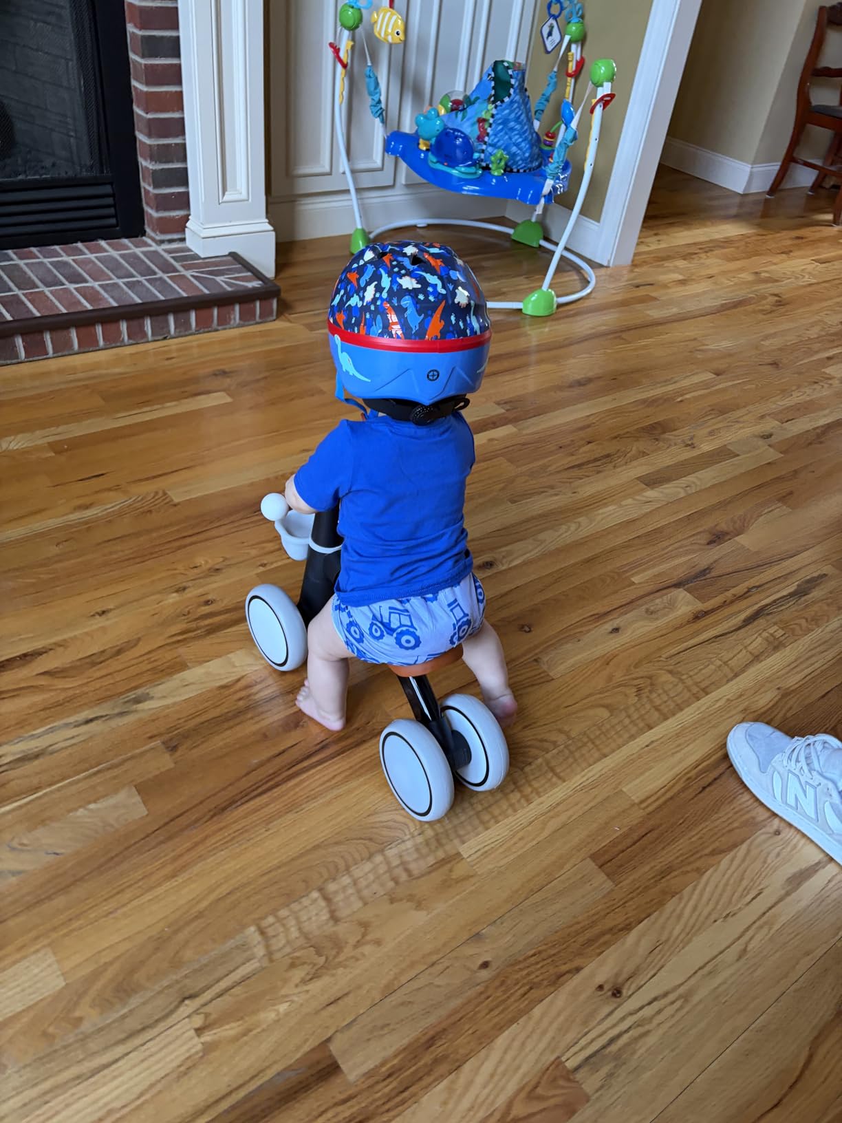 Umatoll Colorful Lighting Baby Balance Bike Toys for 1 Year Old Boys Gifts, Adjustable Seat Baby Walker, One Year Old Boy Birthday Gifts, 12-24 Months Toddler First Ride on Toys customer photo 1
