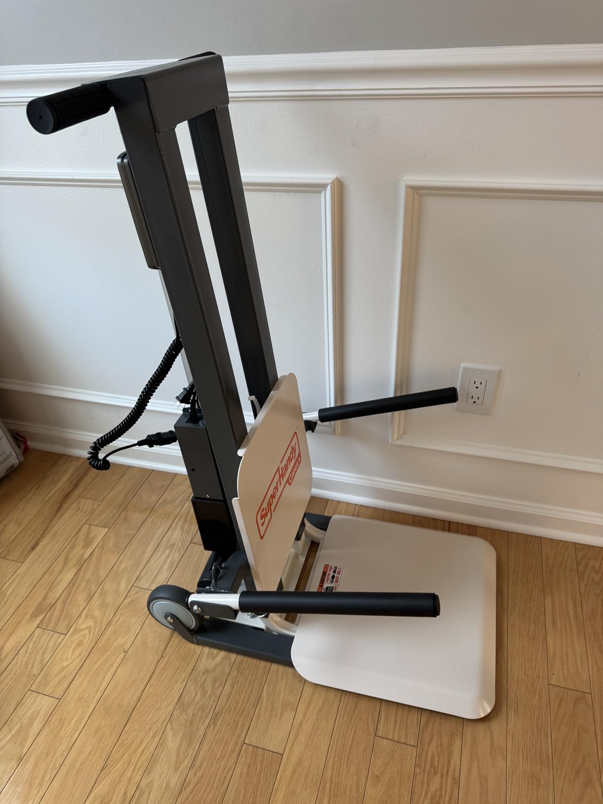SuperHandy GoRise FC Electric Floor to Chair Lift for Seniors and People with Disabilities - 400 Lbs Capacity, Seating Transfer Assistance, Magnetic Remote [Patent Pending] customer photo 1