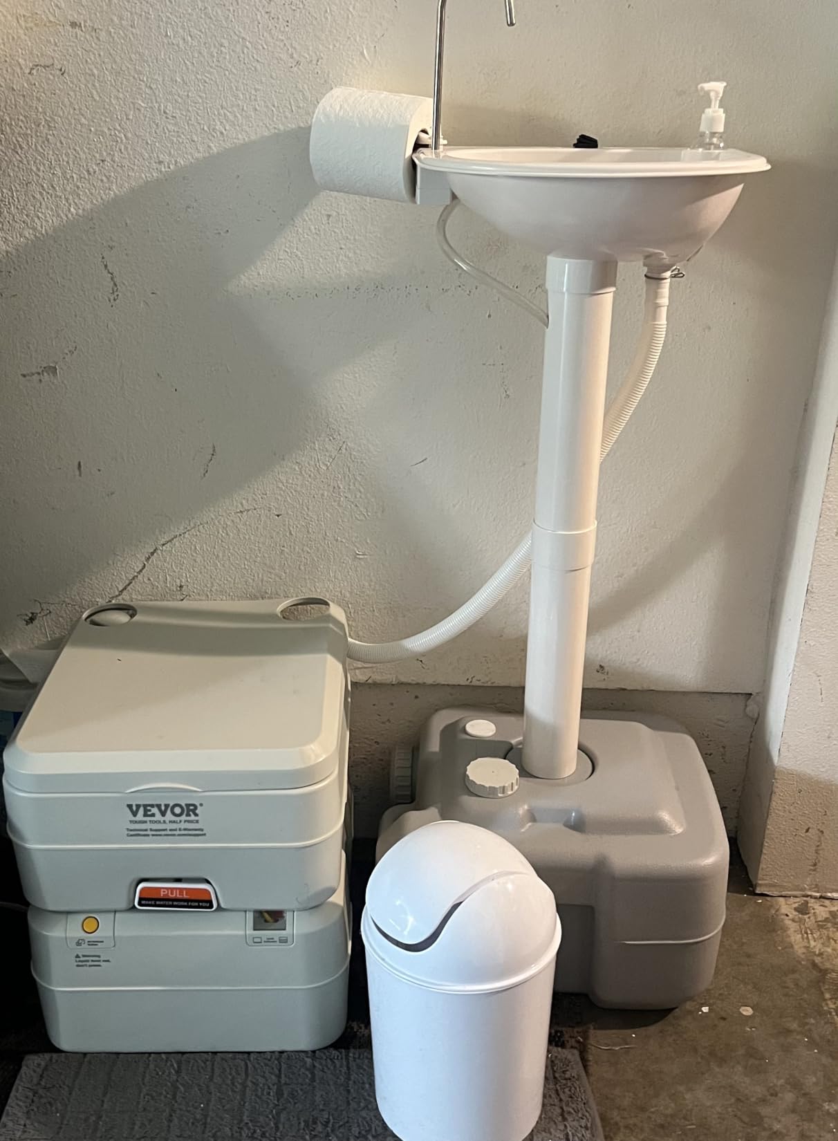 VEVOR Portable Toilet for Camping, RV Toilet with Carry Bag, 5.3 Gal Waste Tank & 3.2 Gal Flush Tank, Push-Button Pressurized Flush Commode customer photo 2