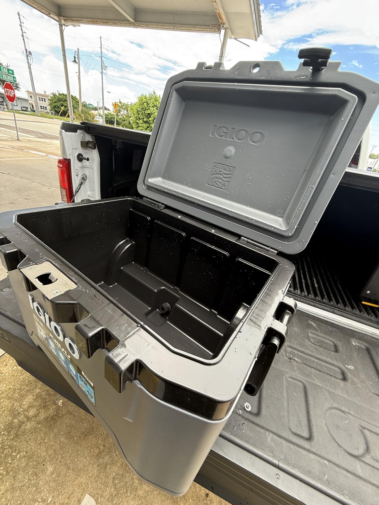 Igloo Trailmate 52Qt Wheeled Cooler, Insulated Hard Shell Ice Chest, Modern Blue customer photo 1