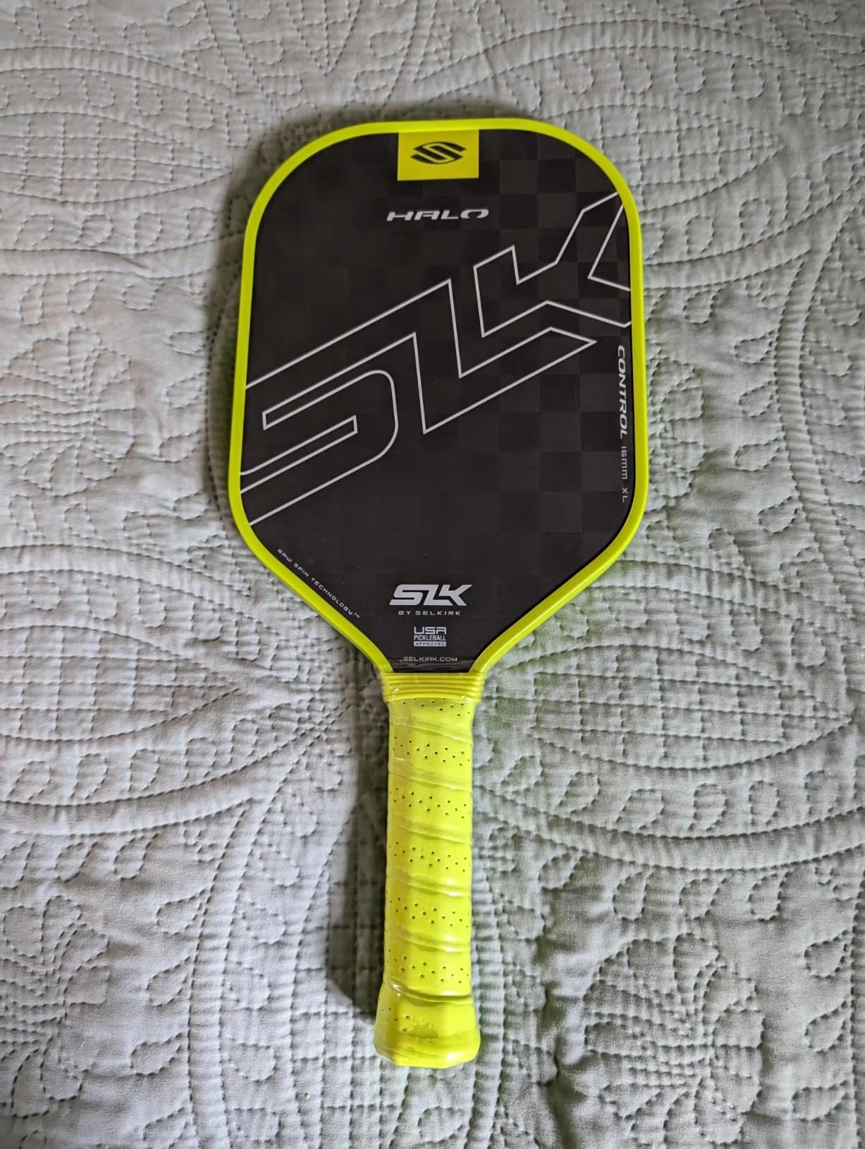 Selkirk Sport SLK Halo Raw Carbon Fiber Pickleball Paddle | 18k Ultraweave Control customer photo 1