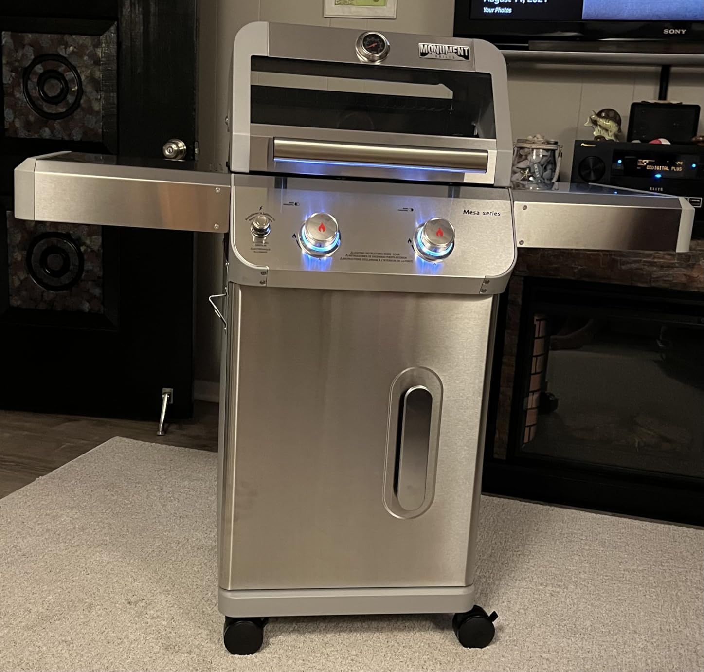 Monument Grills Mesa200S 2-Burner Stainless Steel Liquid Propane Gas Grill, Two Foldable Shelves with Clearview Lid, Knob Control customer photo 2