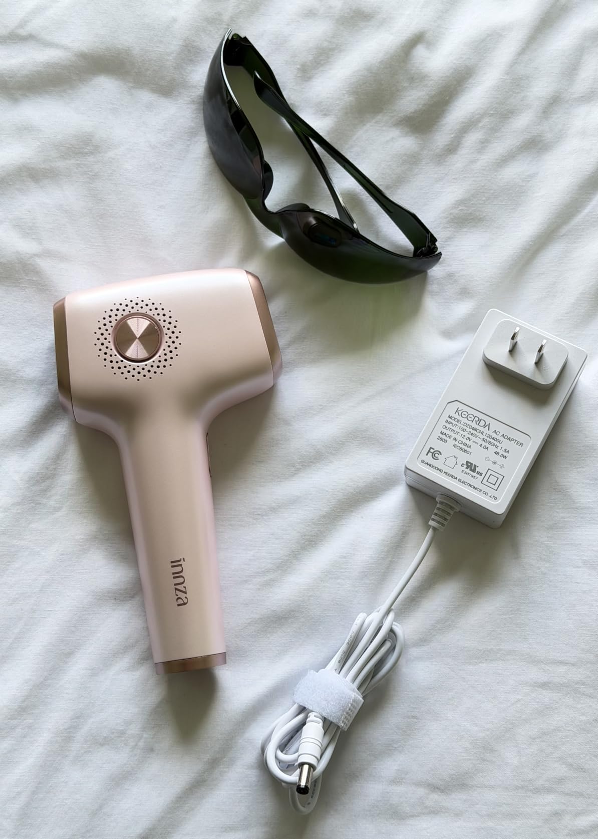 INNZA IPL Hair Removal with Ice Cooling Care Function for Women, Long-Lasting Results, 999,999 Flashes Painless Hair Removal Device customer photo 1