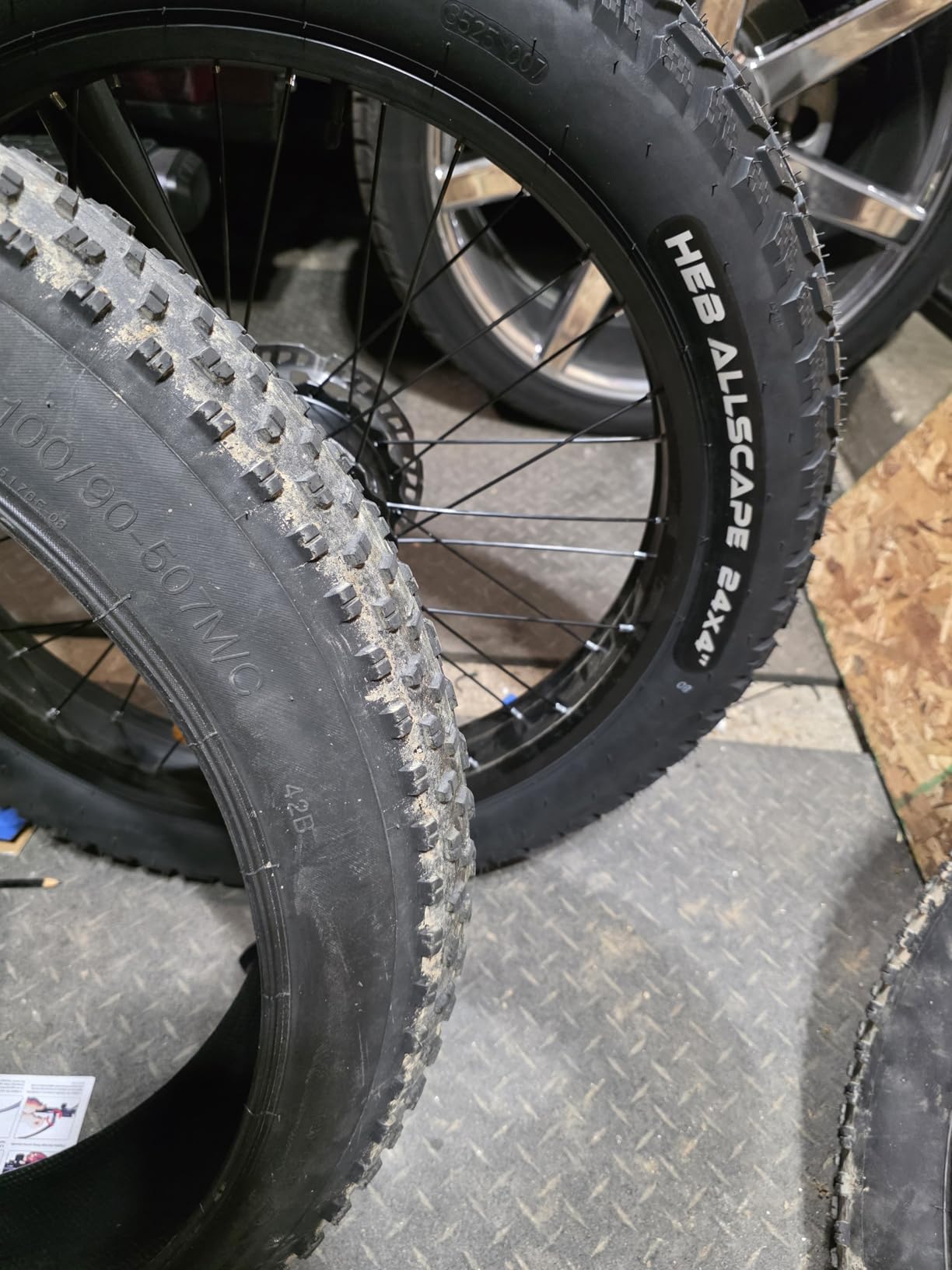 HEB ALLSCAPE 20x4.0 26x4.0 E-Bike Fat Tire, Performance Puncture Resistant Heavy Duty for MTB customer photo 1