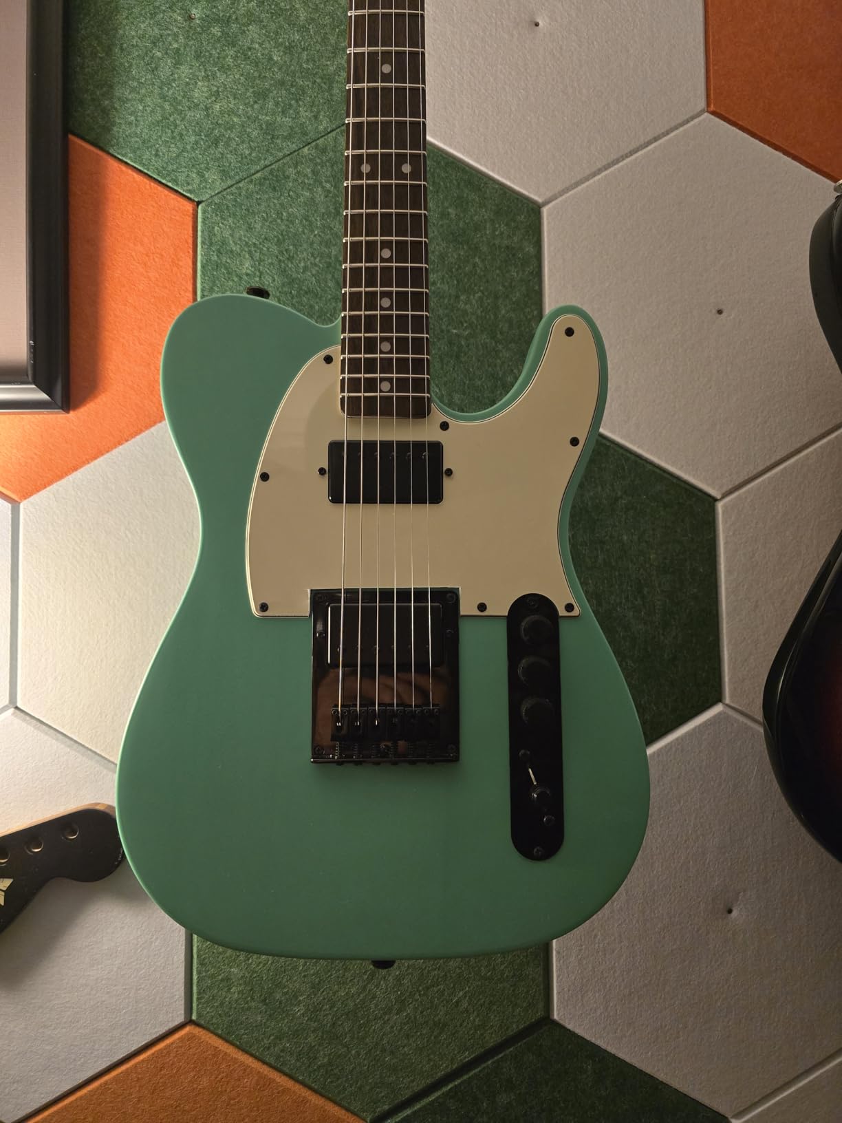 Fender Squier Debut Series Telecaster Electric Guitar, Beginner Guitar, 2-Year Warranty, Includes Free Lessons, Black with Satin Urethane Finish customer photo 1