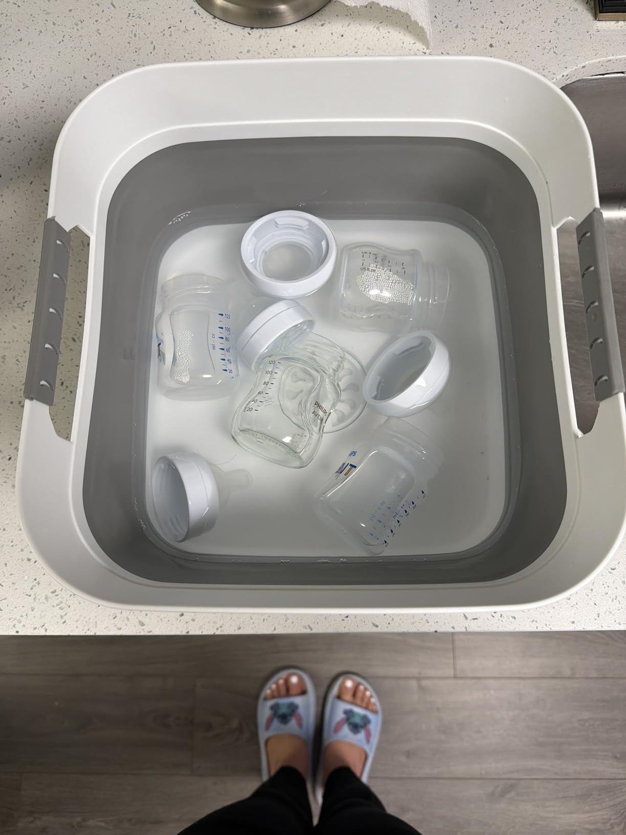 GIMWA 2.6 Gal(10L) Collapsible Wash Basin for Baby Bottles, Gray Space-Saving Collapsible Dish Basin with Drain Plug for bottle washing, Collapsible Bucket for RV Kitchen Essentials customer photo 2