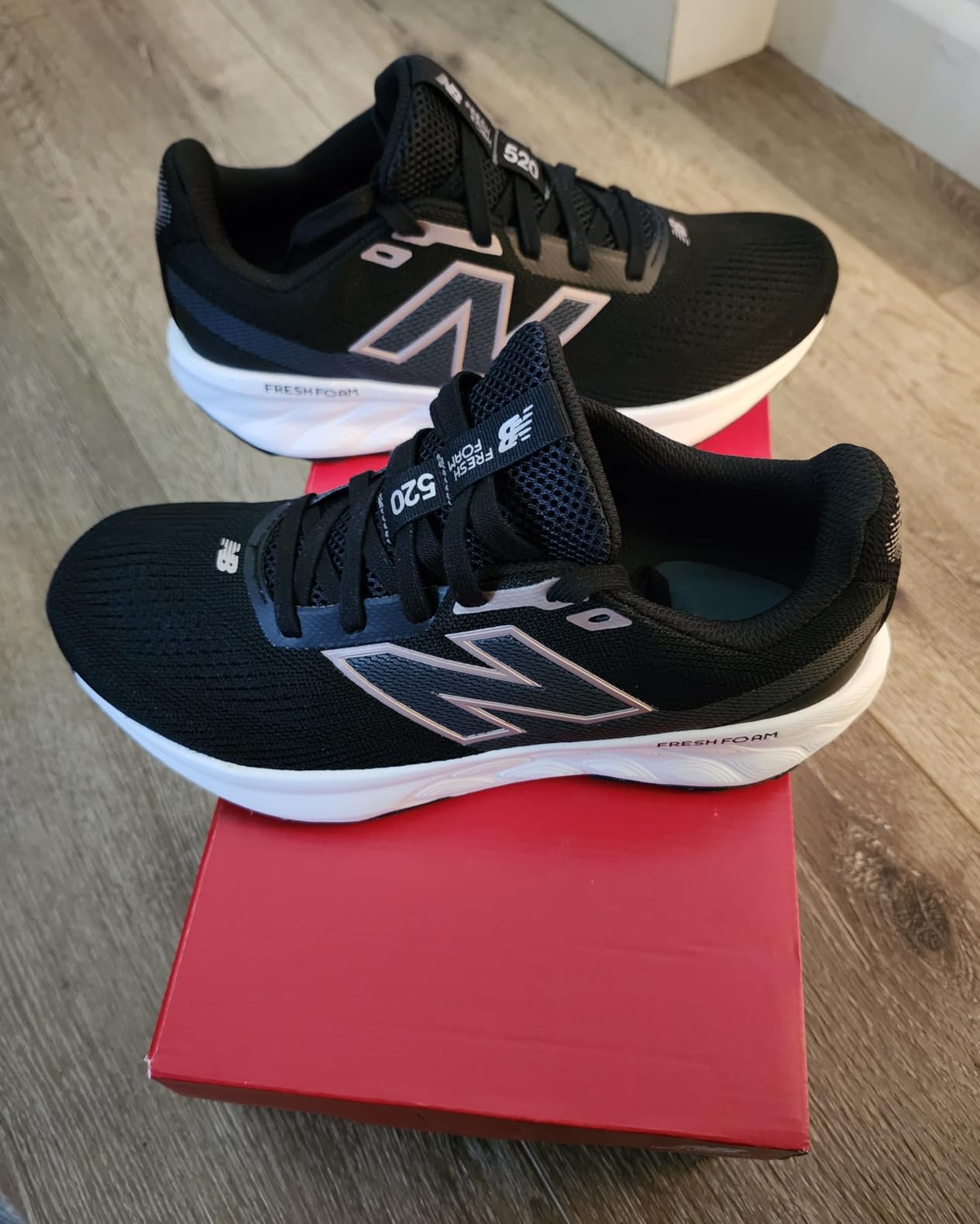 New Balance Women's Fresh Foam 520 V9 Running Shoes customer photo 2
