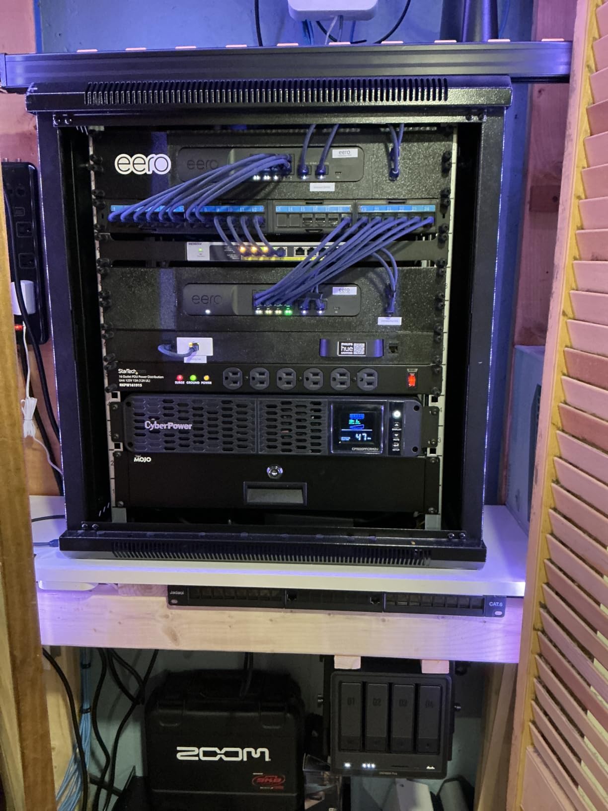 UGREEN NAS DXP4800 Plus 4-Bay Desktop NAS, Intel Pentium Gold 8505 5-Core CPU, 8GB DDR5 RAM, Built-in 128G SSD, 1x 10GbE, 1x 2.5GbE, 2 * M.2 NVMe Slots, 4K HDMI, Network Attached Storage (Diskless) customer photo 2
