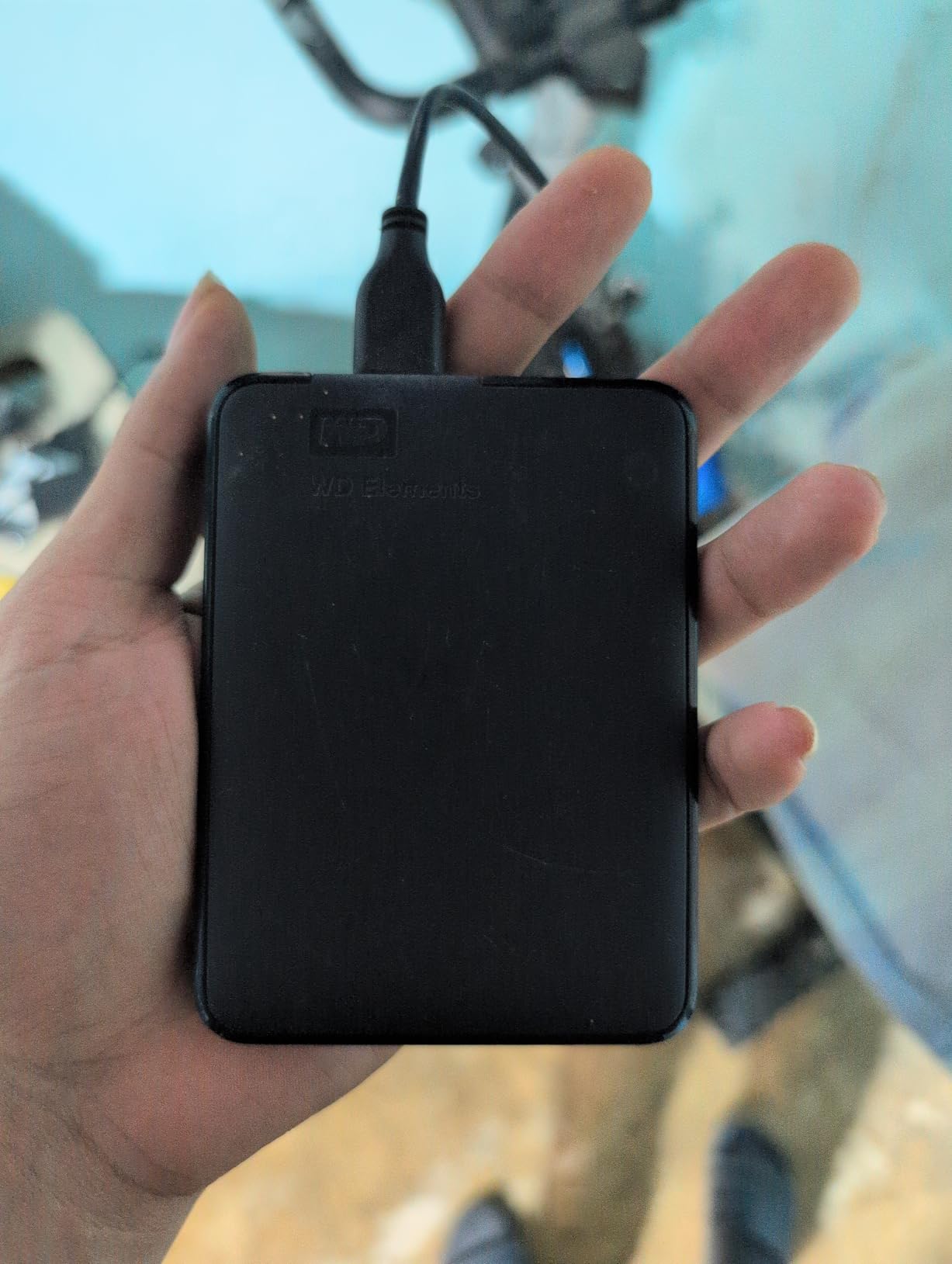 WD 6TB Elements Portable External Hard Drive for Windows, USB 3.2 Gen 1/USB 3.0 for PC & Mac, Plug and Play Ready - WDBHJS0060BBK-WESN customer photo 2