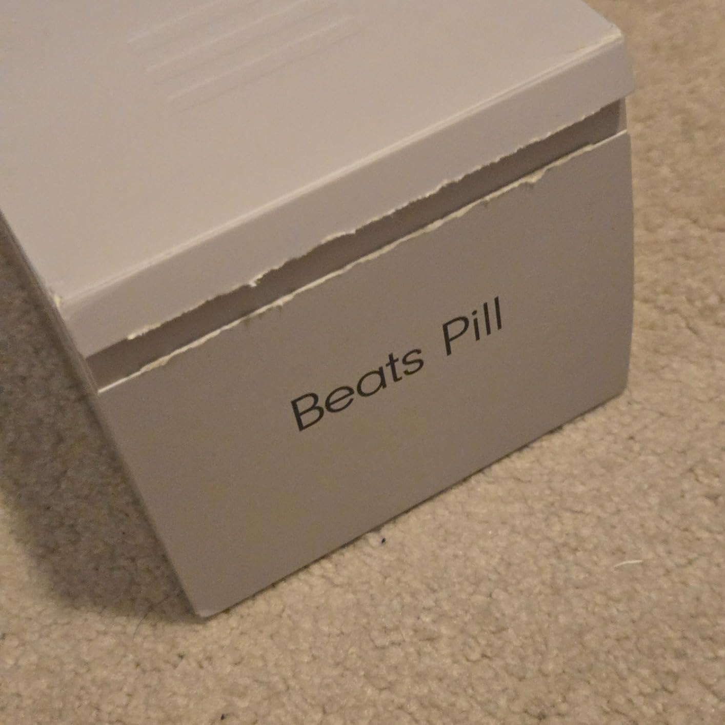 Beats Pill - Portable Bluetooth Speaker - Up to 24H Battery Life, Water Resistant, Seriously Loud Sound (Matte Black) customer photo 1