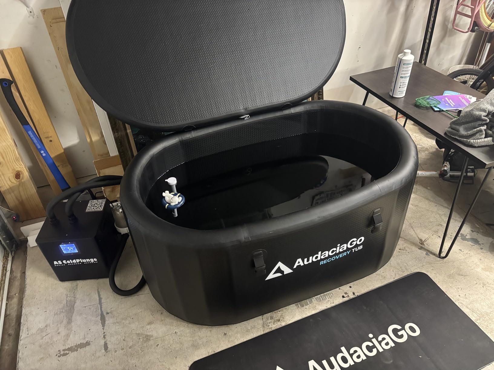 XXL Ice Bath Tub for Athletes, Compatible with Water Chillers, 216-Gallon Inflatable Cold Plunge Tub with Insulated Lid, Thermometer, Water-Absorbent Mat customer photo 2