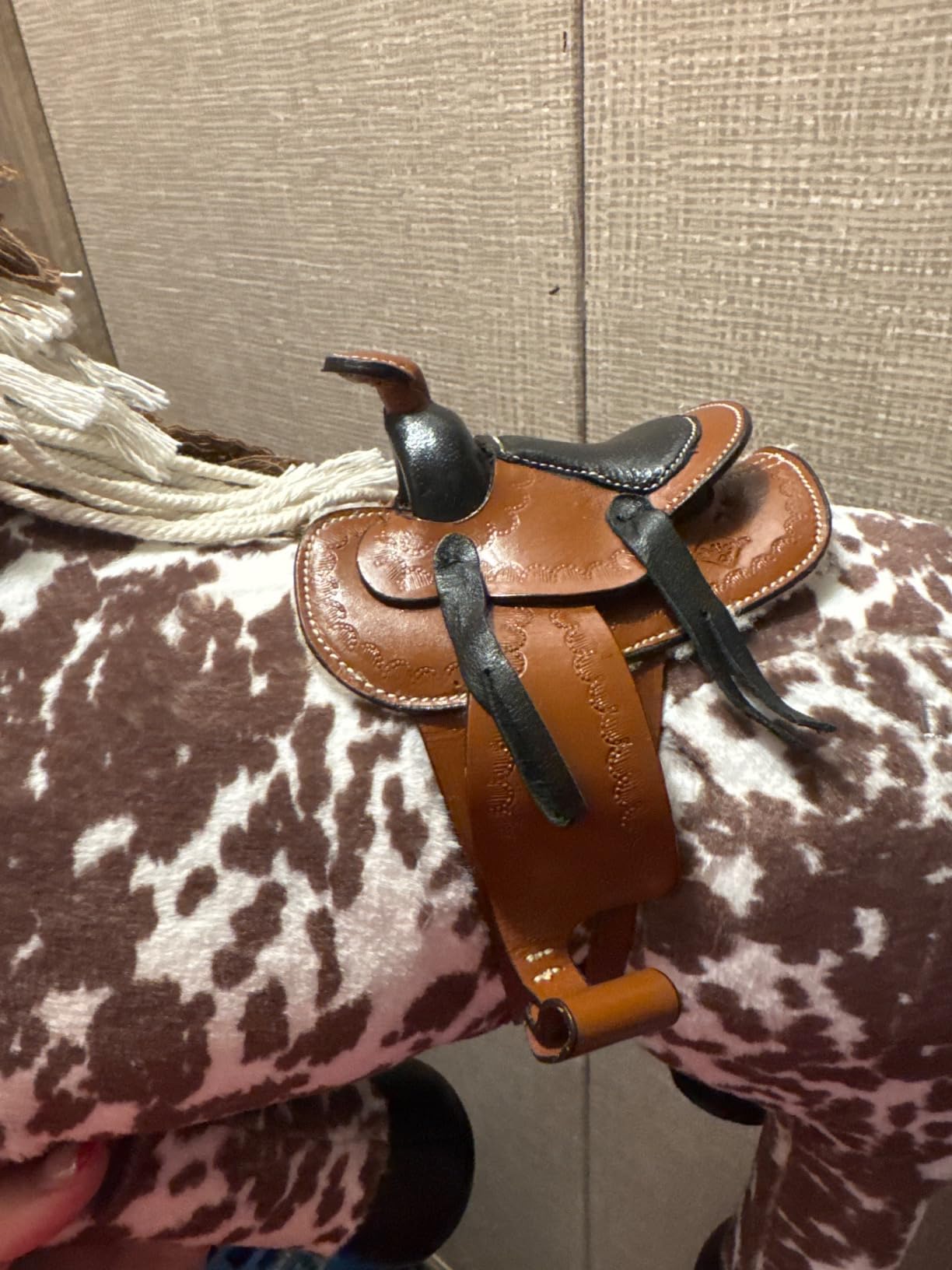 LeMieux Toy Pony Western Saddle - Educational Toy - Ages 3+ - Leather customer photo 1