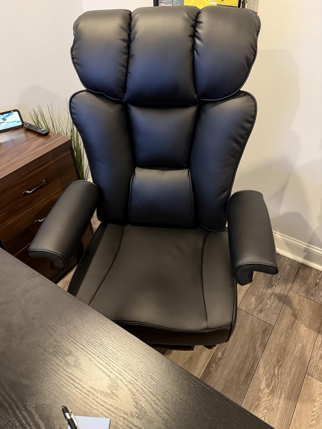 Efomao Big and Tall Office Chair 400lbs - Heavy Duty Executive Desk Chair with Foot Rest & 23