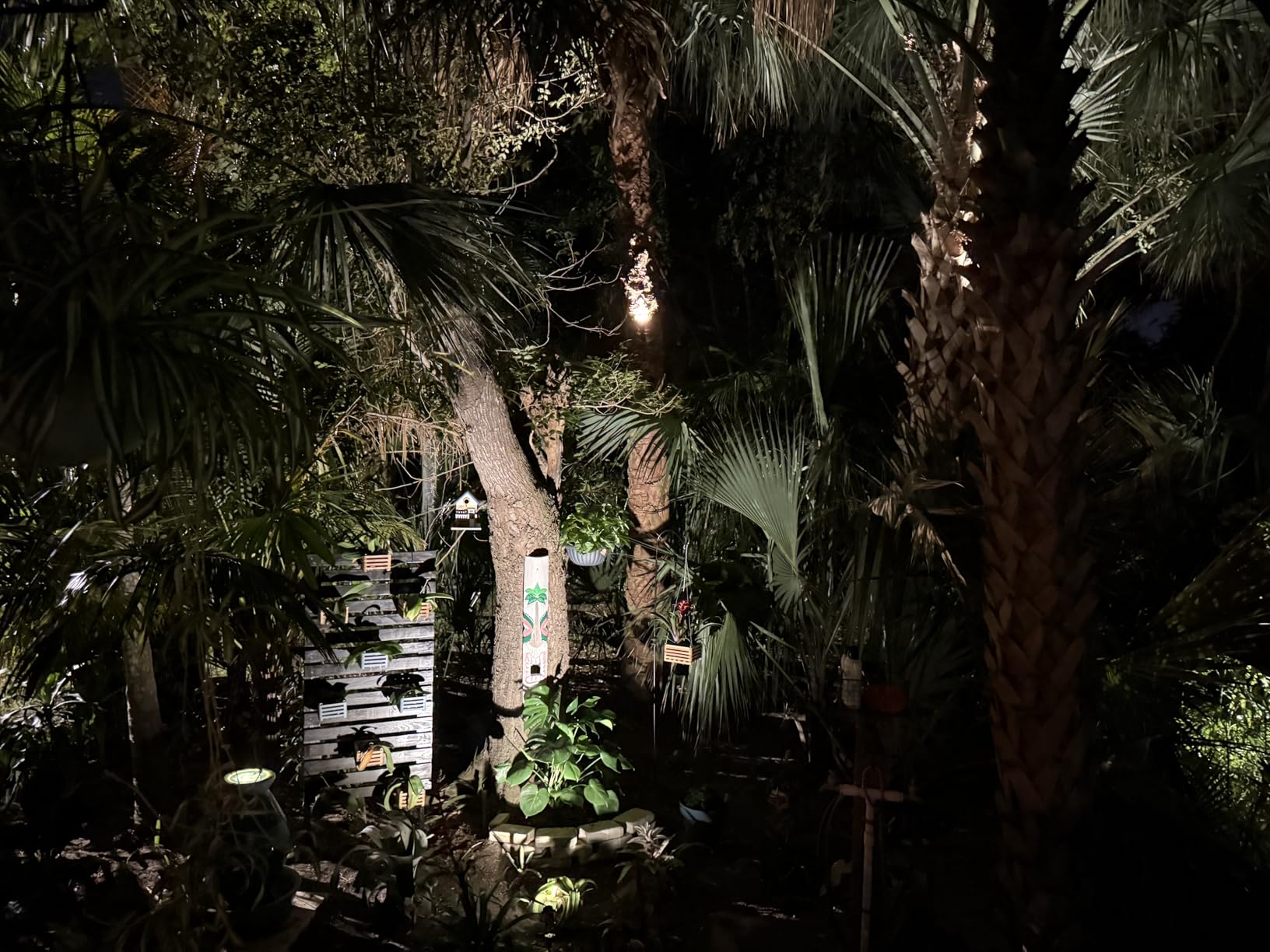 ZUCKEO All-in-One Landscape Lighting Kit, 5W LED Low Voltage Landscape Lights with Transformer and 80FT Wire, Waterproof Outdoor Spotlight with Connectors for Yard Garden House, 3000K 12-24V 8Pack customer photo 2