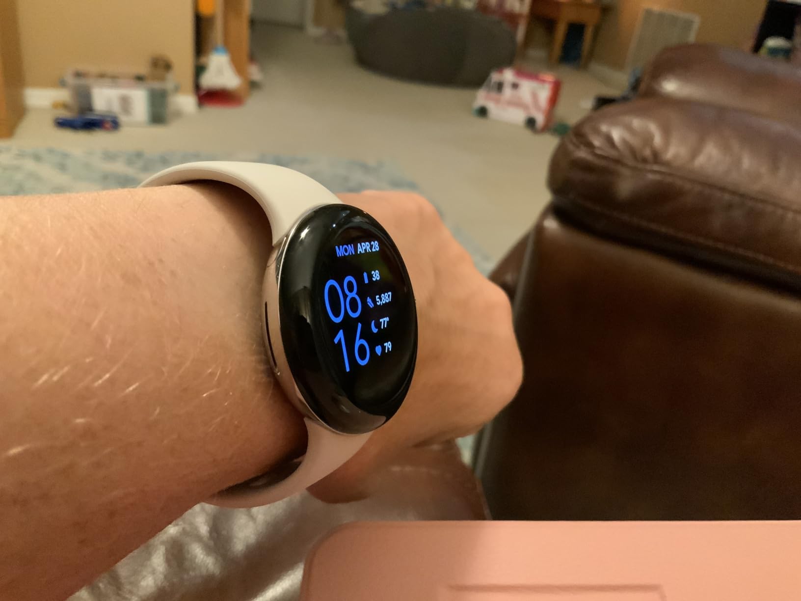 Google Pixel Watch 3 (45mm) 2024 Model - Android Smartwatch, Heart Rate Tracking, Fitbit Advanced Running, Fitness Insights, 24-Hour Battery - Matte Black Aluminum Case - Obsidian Band - Wi-Fi customer photo 2