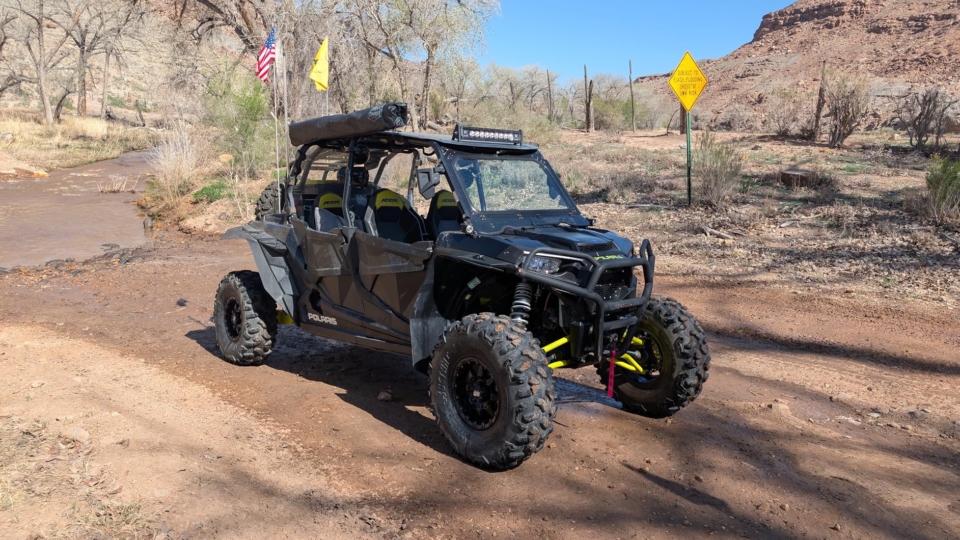 TIMBER RIDGE 19x9.8ft Retractable Car Awning with Blackout Coating, 186ft² Roof Rack Pull-Out Sun Shade Overland Camping, UPF50+ Waterproof Sun Shelter for Vehicle/Truck/Jeep/SUV/Van Green customer photo 2