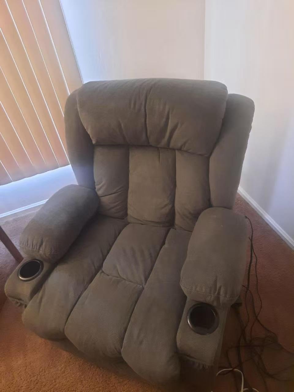 BOSMILLER Power Lift Recliner Chair for Elderly with Vibration Massage and Lumbar Heating, Electric Oversized Single Sofa with Cup Holder and USB Charge Port for Living Room customer photo 2