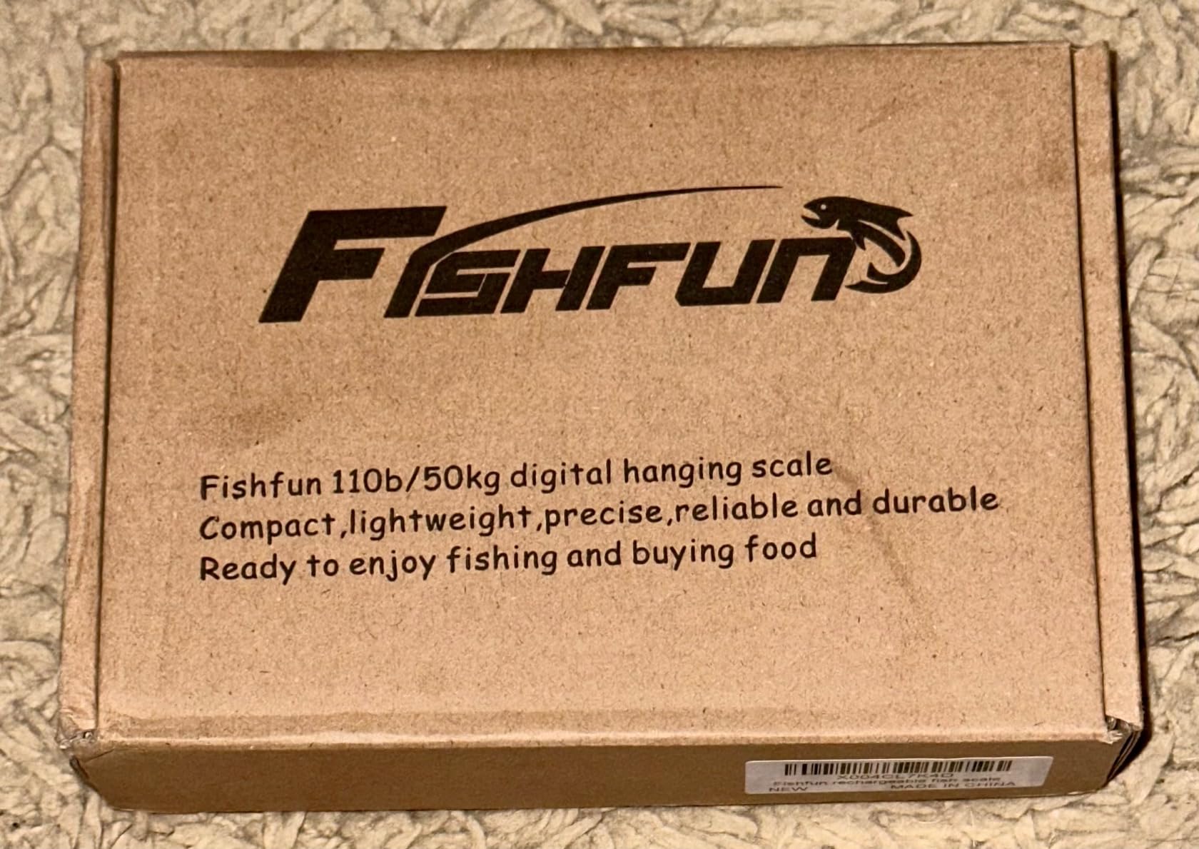 Rechargeable Fish Scale, Digital Hanging Fish Weight Scale with Large Handle and Tape Measure for Fishing, Hunting, Outdoor, Farm, 110lb/50kg customer photo 2