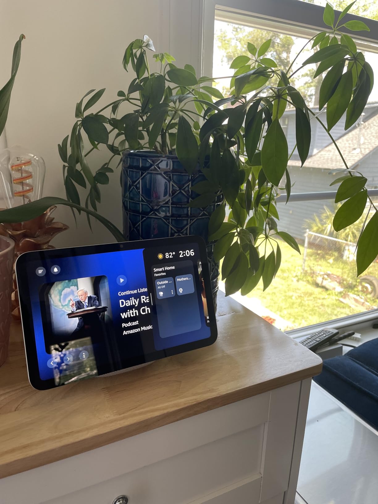 Amazon Echo Show 8 (newest model), Vibrant HD 8.7