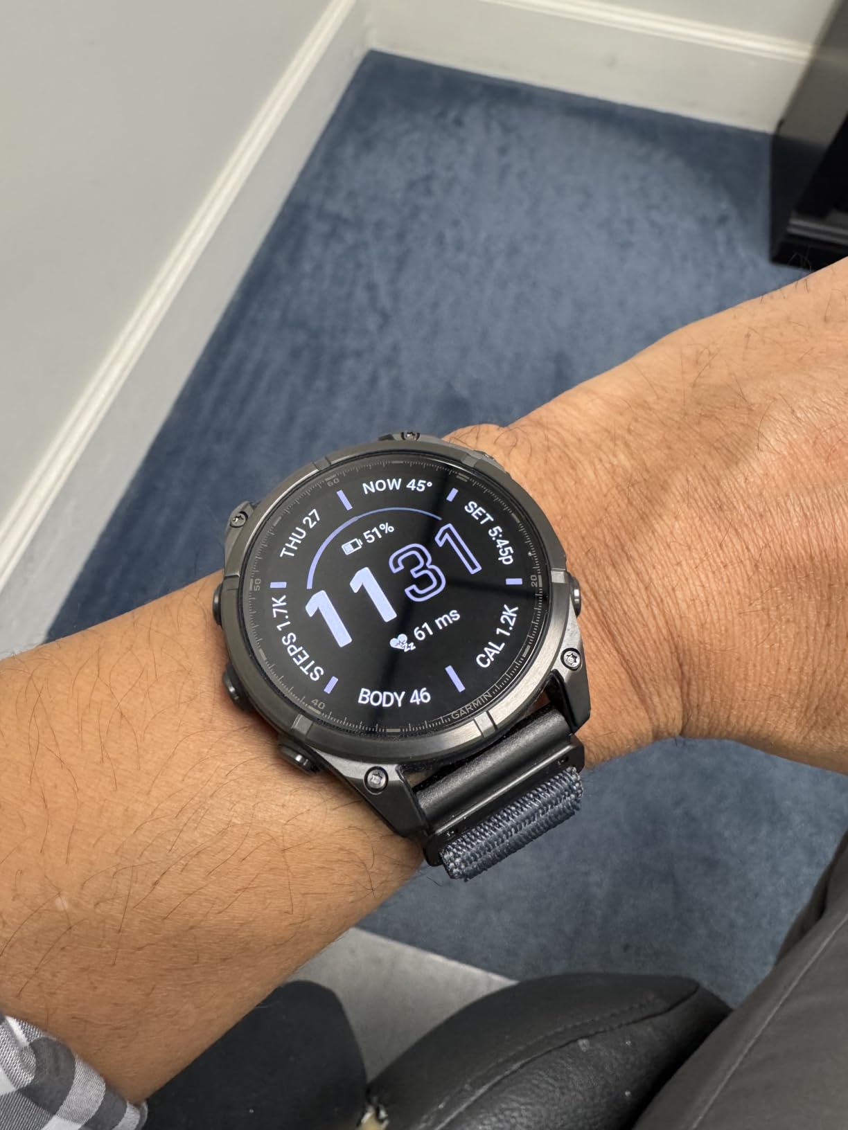 Garmin fenix 8 - 43mm, AMOLED, Sapphire, Premium Multisport GPS Smartwatch, Long-Lasting Battery Life, Dive-Rated, Built-in LED Flashlight, Carbon Gray DLC Titanium with Pebble Gray Band customer photo 2