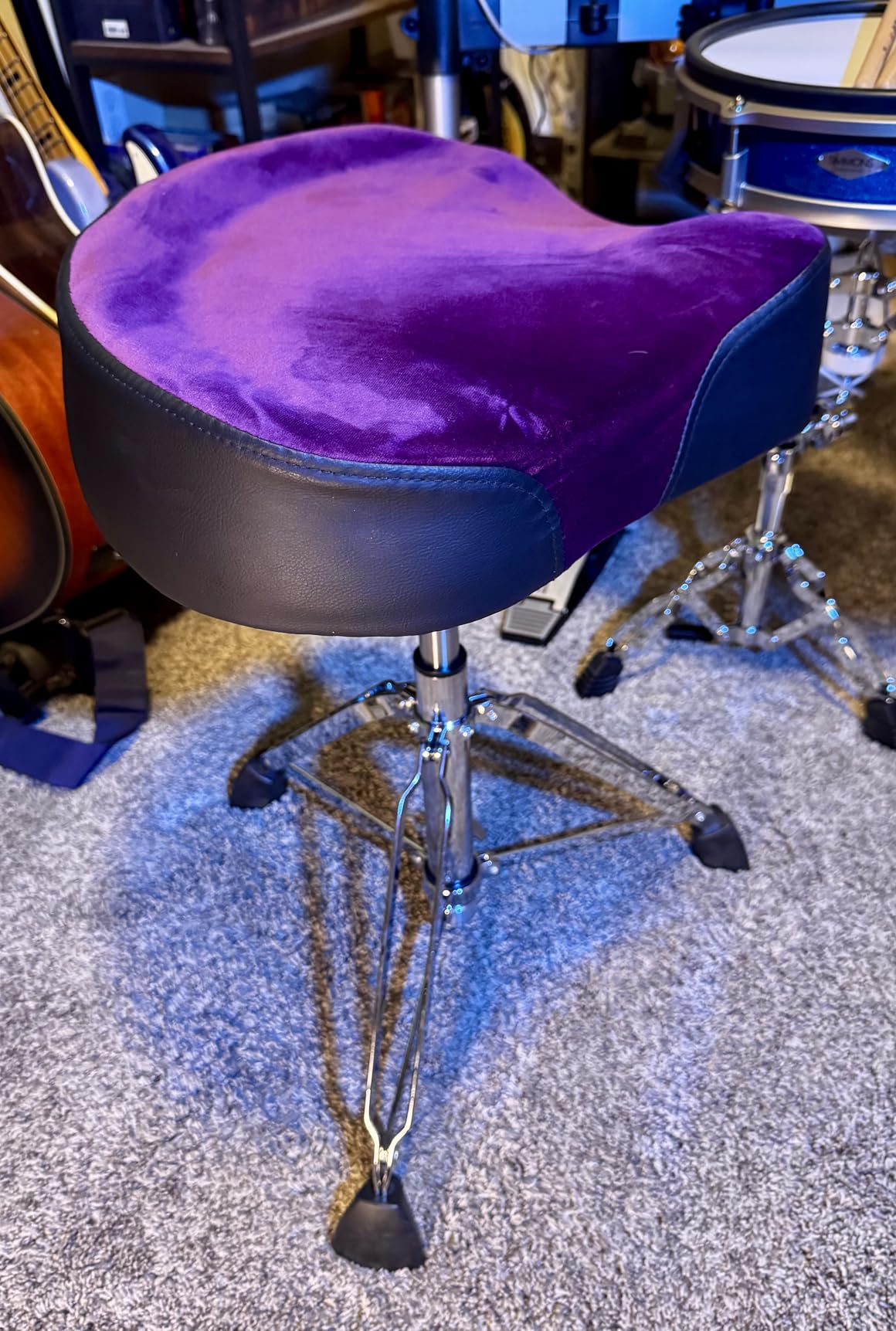 AKLOT Saddle Drum Throne, Hydraulic Drumming Throne, Heavy Duty Seat, Height Adjustable Plush Chair, Motorcycle Style Drum Stool for Adults Drummers Grey customer photo 2