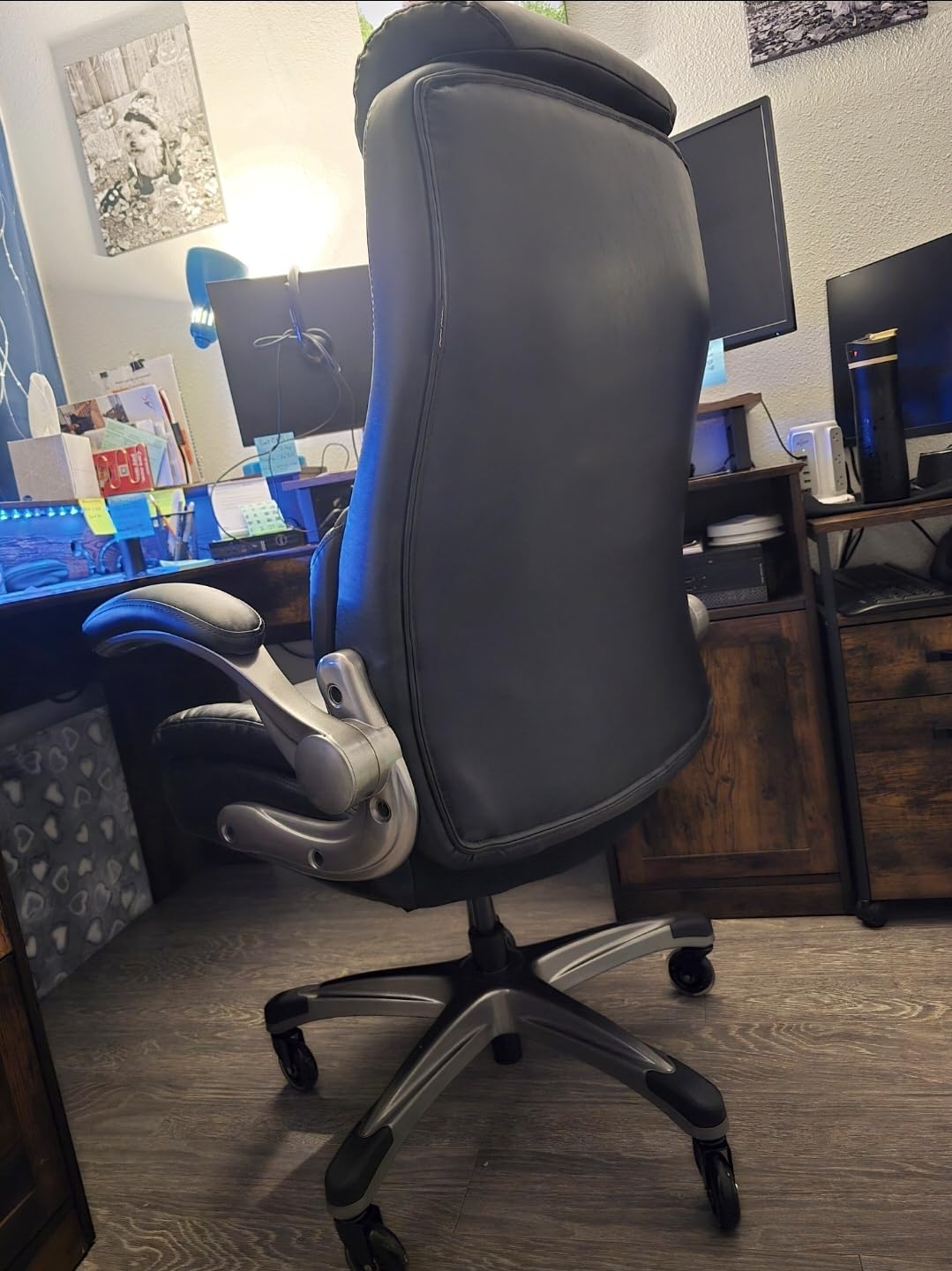 COLAMY Office Ergonomic Desk High Back Executive Chair with Pop-Out Lumbar Support, Upgraded Casters, Adjustable Headrest, Flip-Up Arms, Leather Home with Thick Cushion for Comfort - Black customer photo 2
