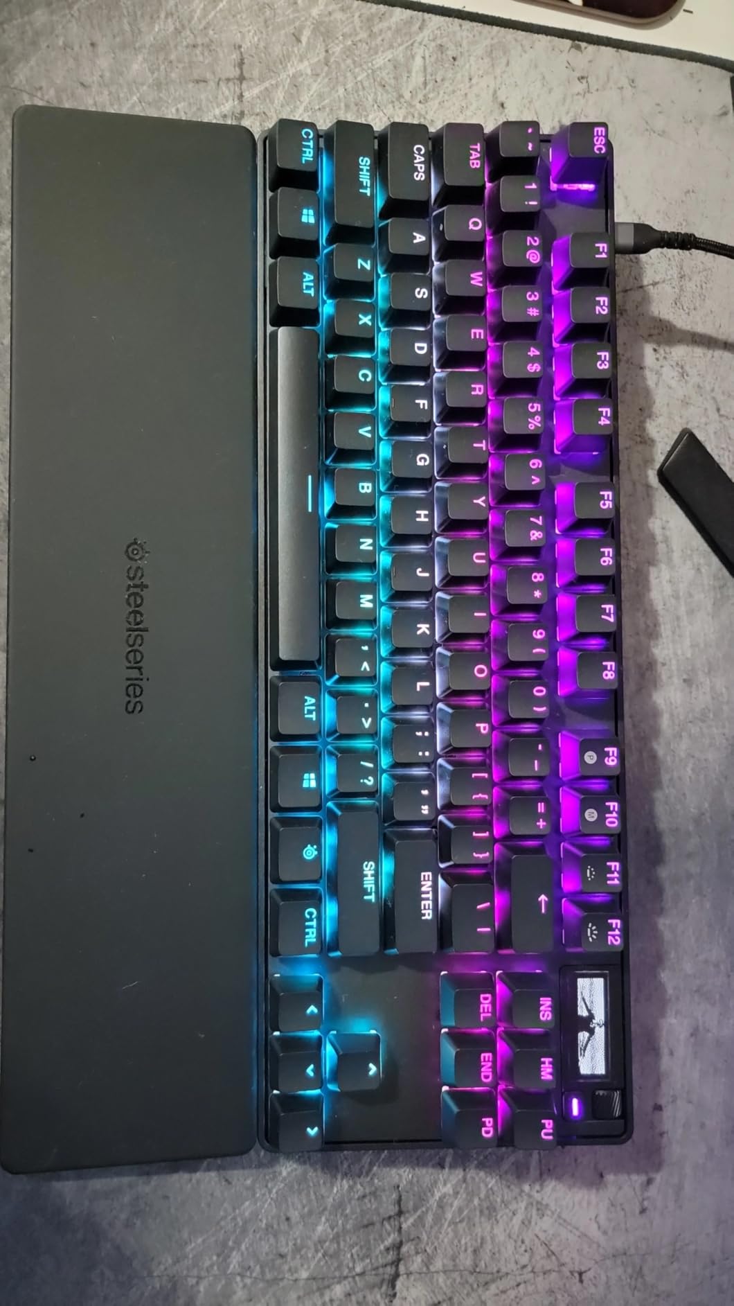 SteelSeries Apex Pro TKL Gen 3 OmniPoint 3.0 HyperMagnetic Switches - Adjustable Actuation - Rapid Trigger - Game-Ready Presets - Protection Mode - Rapid Tap/SOCD - OLED - RGB - PBT Keycaps - USB-C customer photo 1