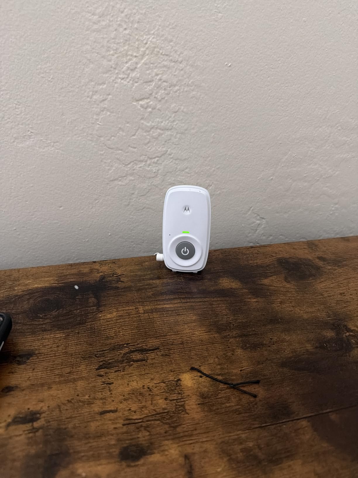 Motorola Nursery Baby Monitor Audio Only, No WiFi, Long Range AM21 with Private Connection, Cry Detection, Volume Control, Portable Parent Unit, Ideal for Safe Monitoring customer photo 2