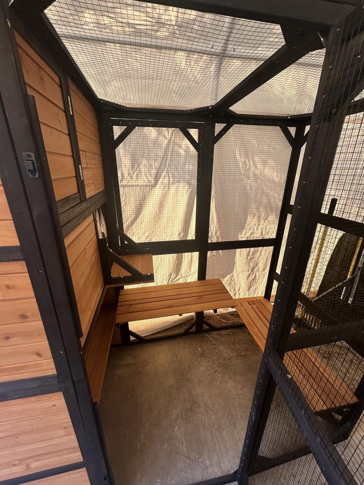 Aivituvin Large Cat Catio 4 Tiers Cat Enclosures House for Outdoor Indoor Cats with Weatherproof Roof, 3 Resting Rooms, 3 Platforms, 5 Windows 70