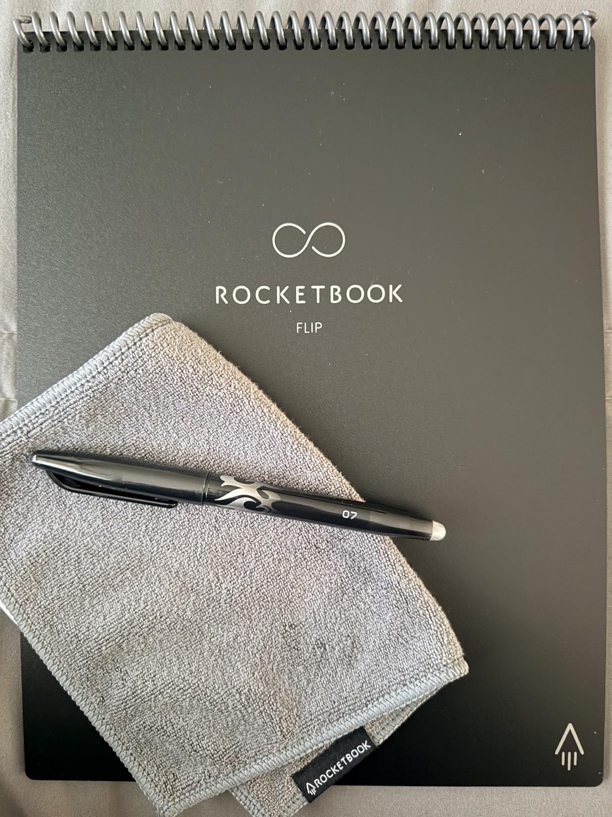 Rocketbook Flip Reusable Smart Notepad, Top Bound Spiral Notebook Lined and Dotted Pages Letter Size 8.5x11, Premium, Navy Blue (Pack of 1) customer photo 2