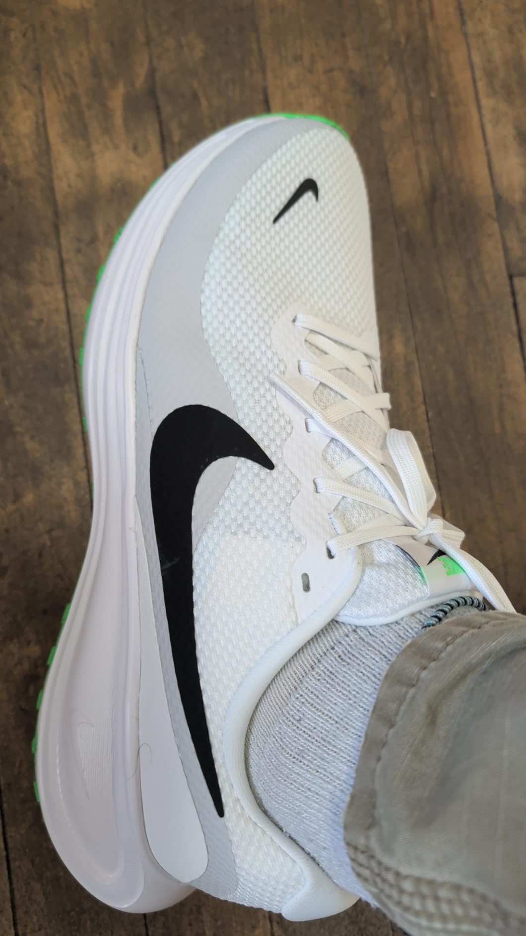 Nike Men's Revolution 8 Road Running Shoes customer photo 2