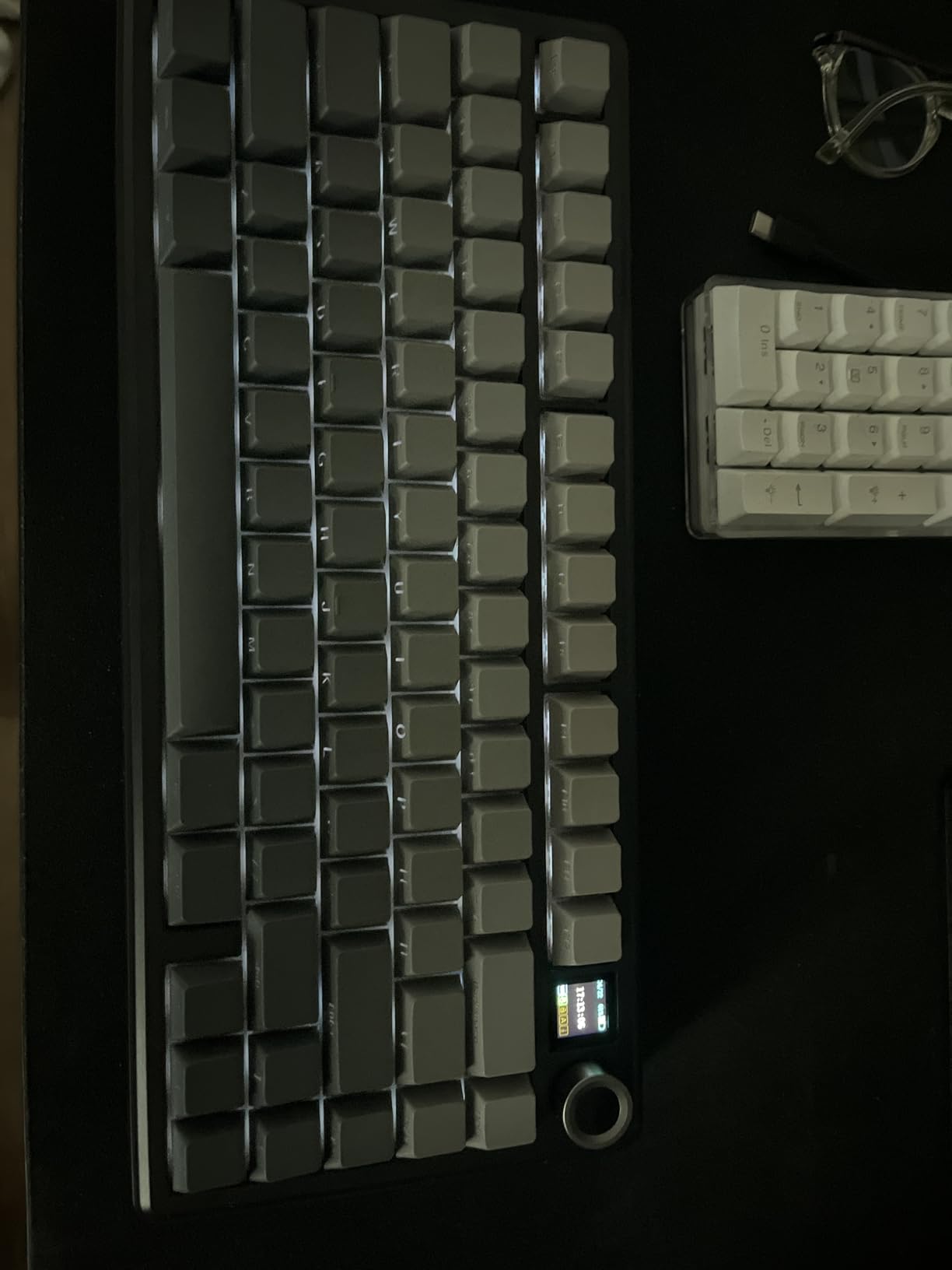 EPOMAKER X Aula F75 MAX Wireless Mechanical Keyboard with TFT Screen and Knob, Gasket Gaming Keyboard in 75% Layout, Hot Swappable, RGB Backlight, for PC/Mac/Linux customer photo 1