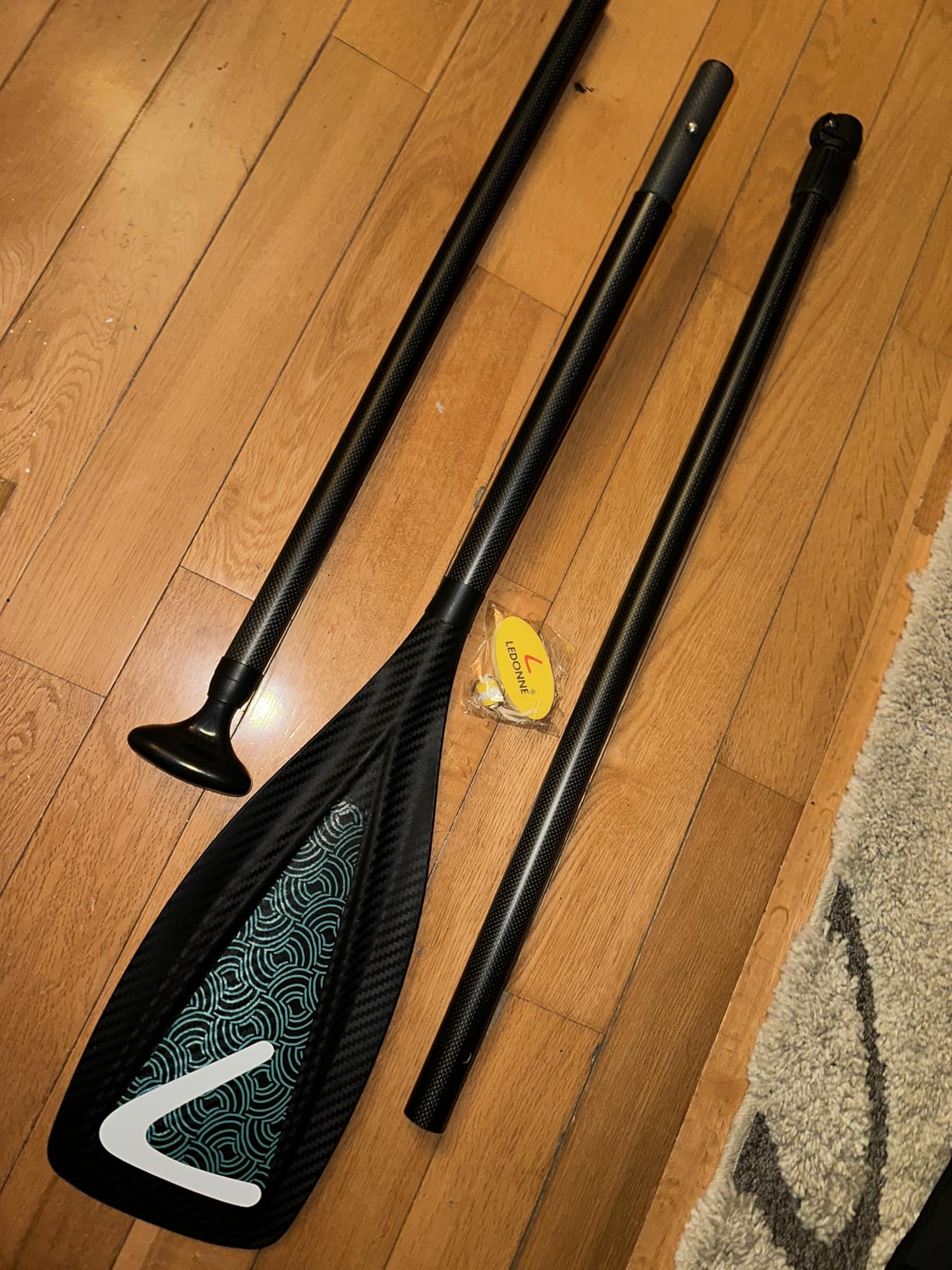 LEDONNE Carbon SUP Paddles 3 Piece Adjustable Stand Up Paddle Board Paddles Lightweight Carbon Fiber Shaft Floating Portable Paddle Oar customer photo 1