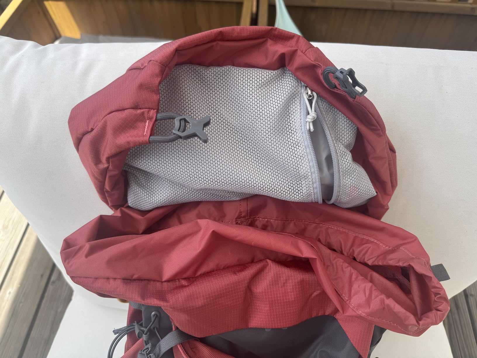 Osprey Tempest 11L Women's Lightweight Hiking Backpack - Small Daypack for Travel & Camping, Frosty Mint Green/Botanica customer photo 2