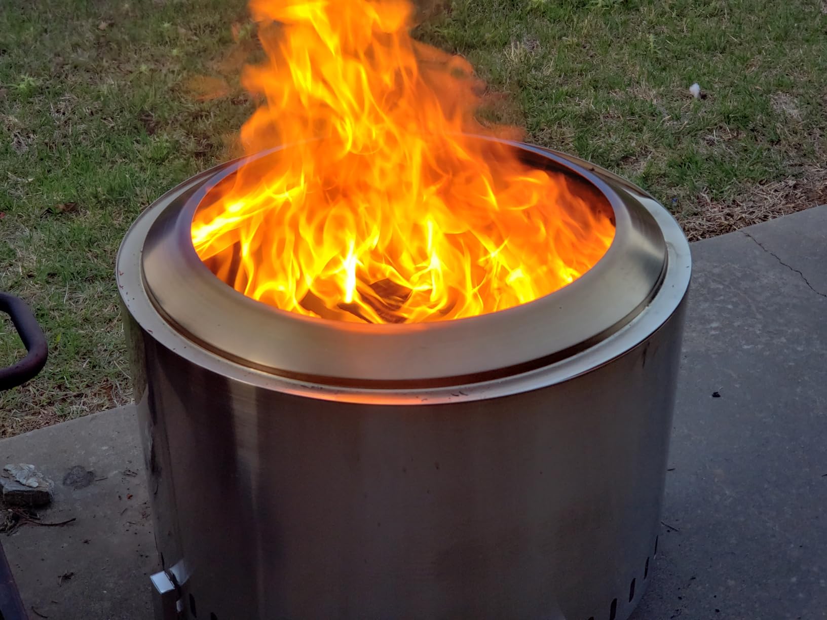 OutVue 27 inch Stainless Steel Smokeless Fire Pit, Outdoor Smokeless Firepit, Wood Burning Fire Pits for Camping, Bonfire, Low Smoke Firepit for Outside (Vertical Hole) customer photo 1