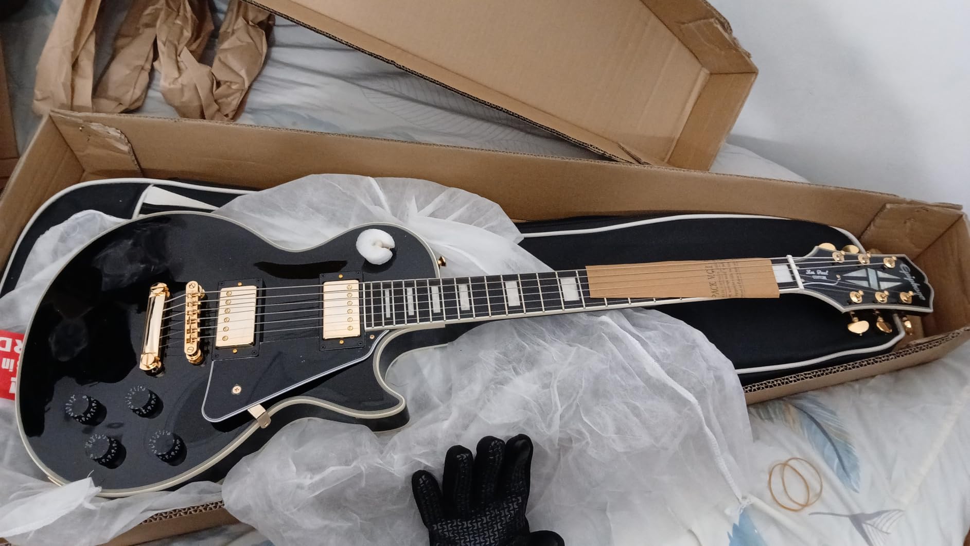 Epiphone Inspired by Gibson Les Paul Custom Electric Guitar, Alpine White with Bag customer photo 1