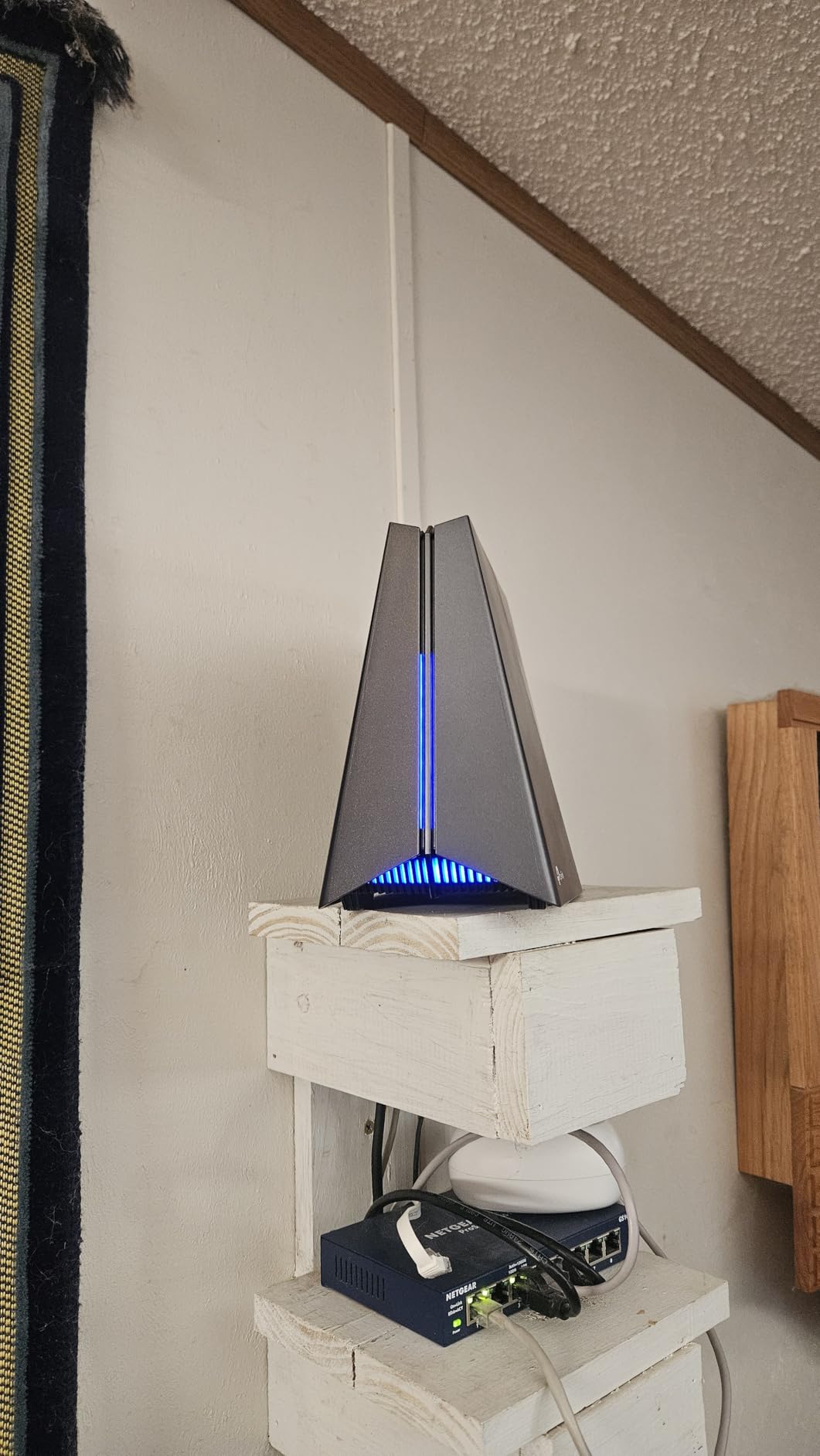 TP-Link Tri-Band BE11000 Wi-Fi 7 Gaming Router Archer GE650 | 6-Stream 11 Gbps supports 320MHz | 2x5G + 3x2.5G Ports USB 3.0 | Game Acceleration, Dedicated Gaming Port & Panel, RGB Lighting | HomeShield customer photo 1