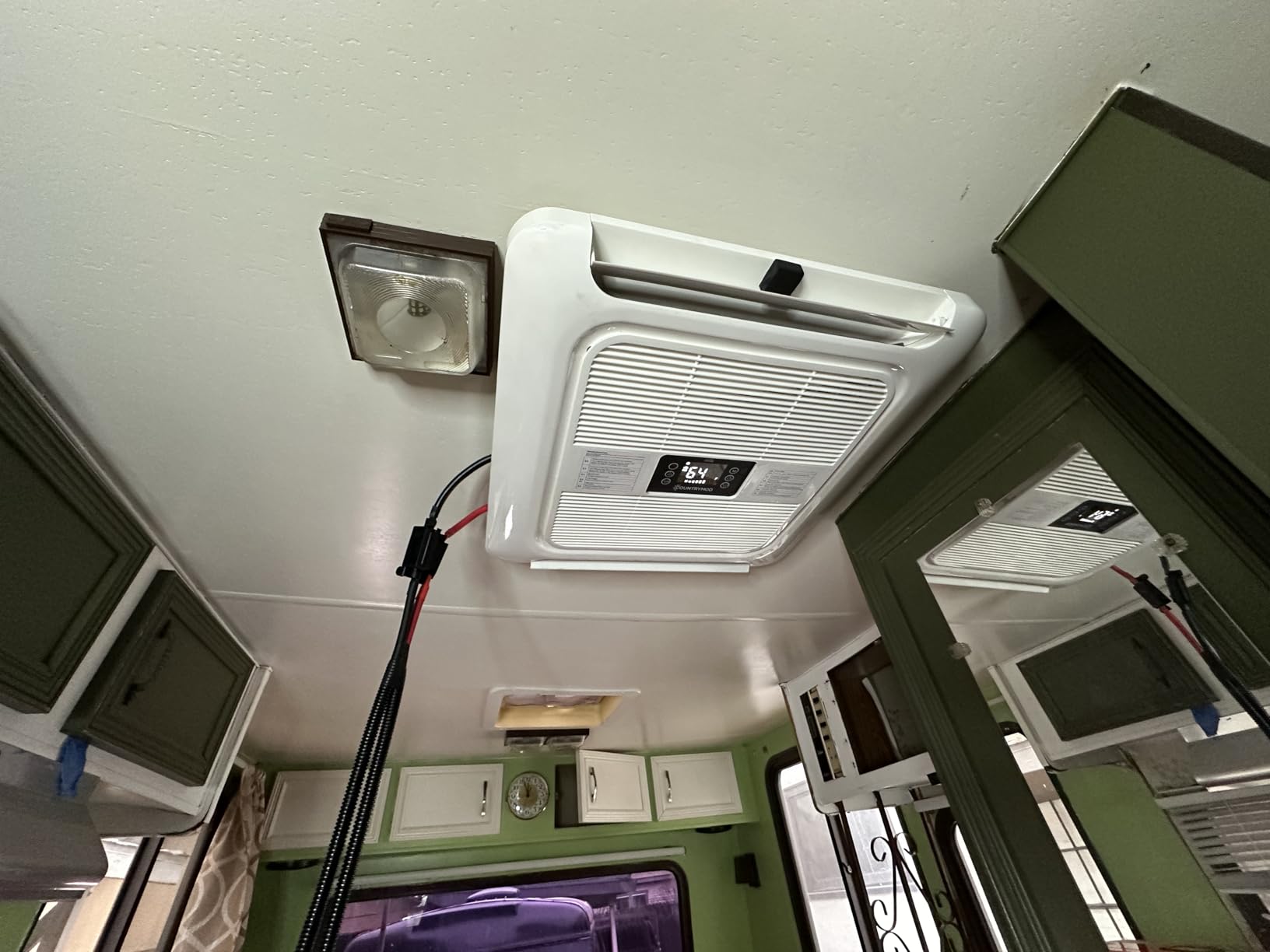 12V DC RV Air Conditioner 10000 BTU RV AC Unit Non-Ducted Rooftop RV Air Conditioners Portable Air Conditioner Quiet Cooling for RVs, Trailers, Fifth Wheel and Food Trucks customer photo 1