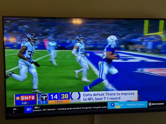 Roku Smart TV - 55-Inch Pro Series, Mini-LED TV - RokuTV with Backlit Voice Remote Pro - Flat Screen 4K QLED Television with 120Hz Refresh Rate and Dolby Vision IQ, Live News, Sports, Entertainment customer photo 2