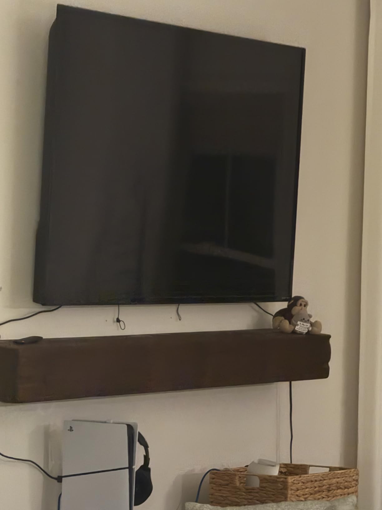 Samsung 65-Inch Class QLED Q7F Series Samsung Vision AI Smart TV (2025 Model, 65Q7F) Quantum HDR, Object Tracking Sound Lite, Q4 AI Gen1 Processor, 4K upscaling, Gaming Hub, Alexa Built-in customer photo 2