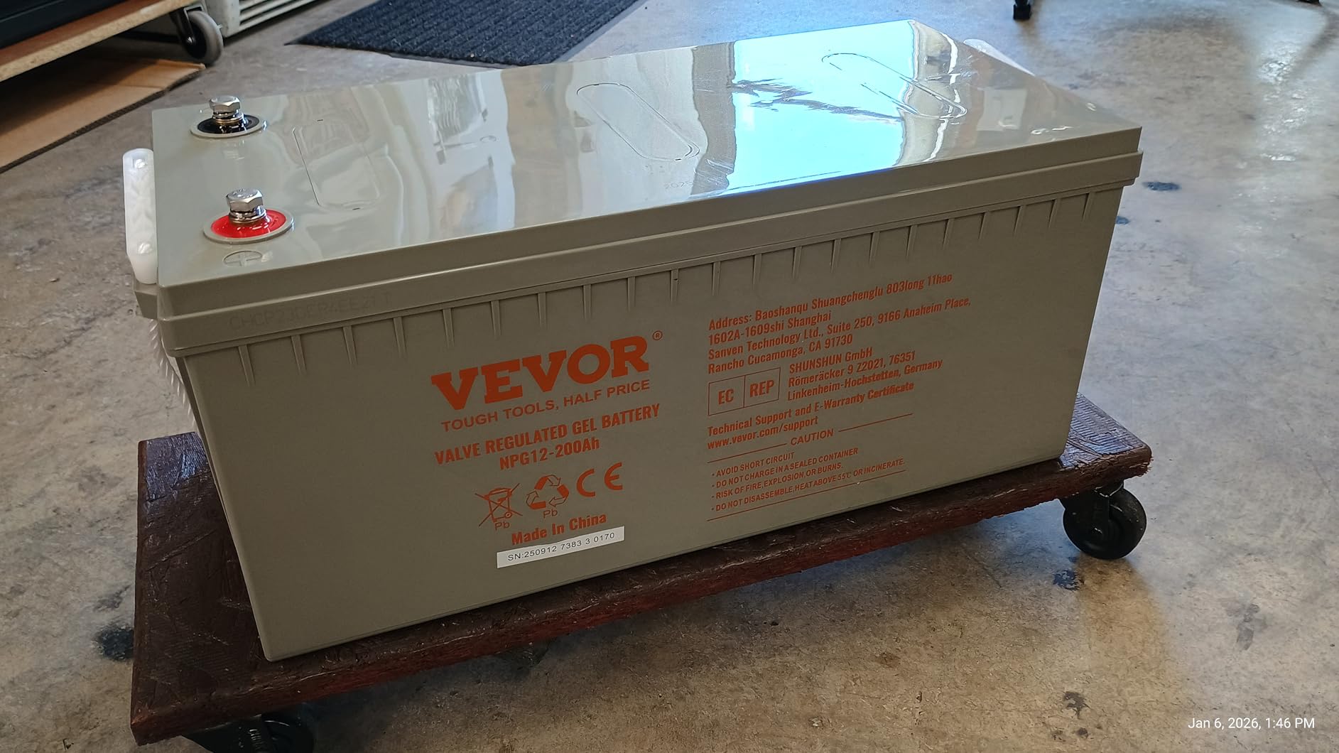 VEVOR Deep Cycle Battery, 12V 200 AH Rechargeable AGM Marine Battery, Designed for RV Solar Off-Grid Use, UPS Backup, Deep Cycle Marine Battery with a Self-Discharge Rate, 1400A Current customer photo 1