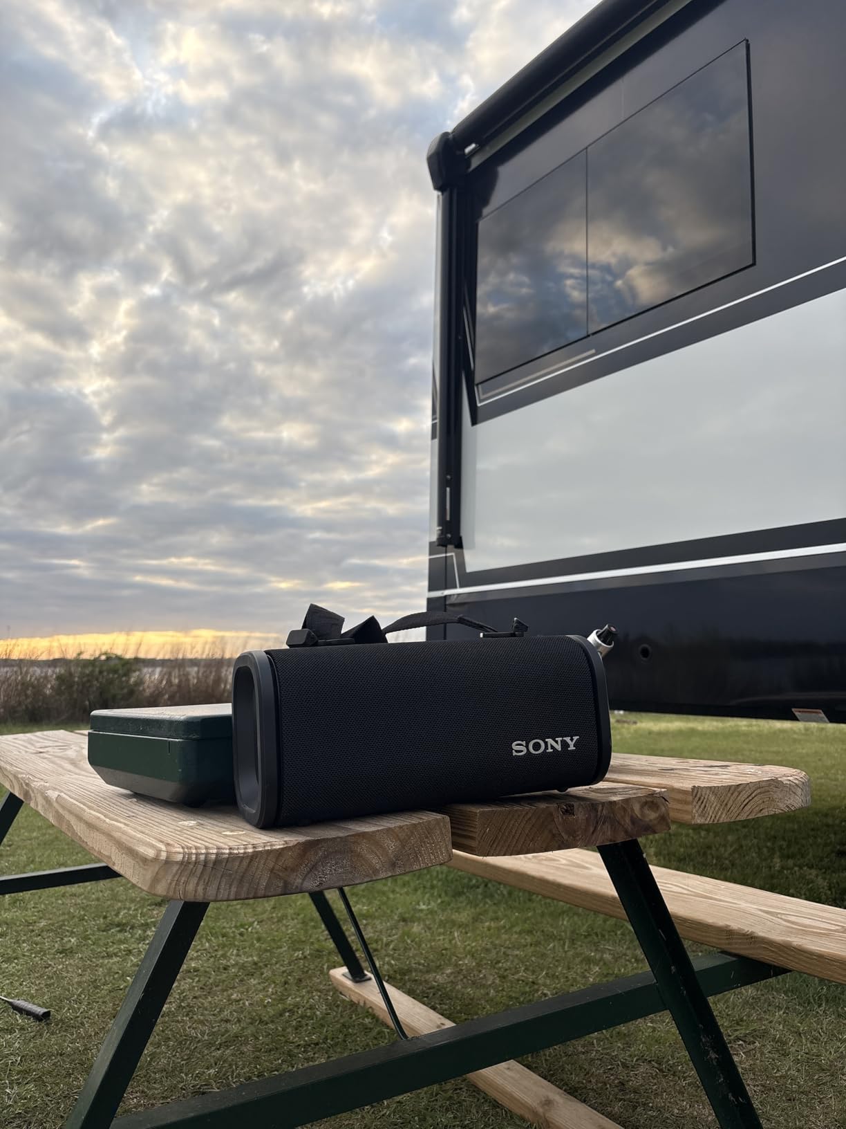 Sony ULT Field 5 Wireless Portable Bluetooth Speaker, IP67 Waterproof, Dustproof, and Rustproof with Enhanced Bass, 25 Hour Battery, 360 Degree Party Light, and Shoulder Strap (SRSULT50W), Off White customer photo 1