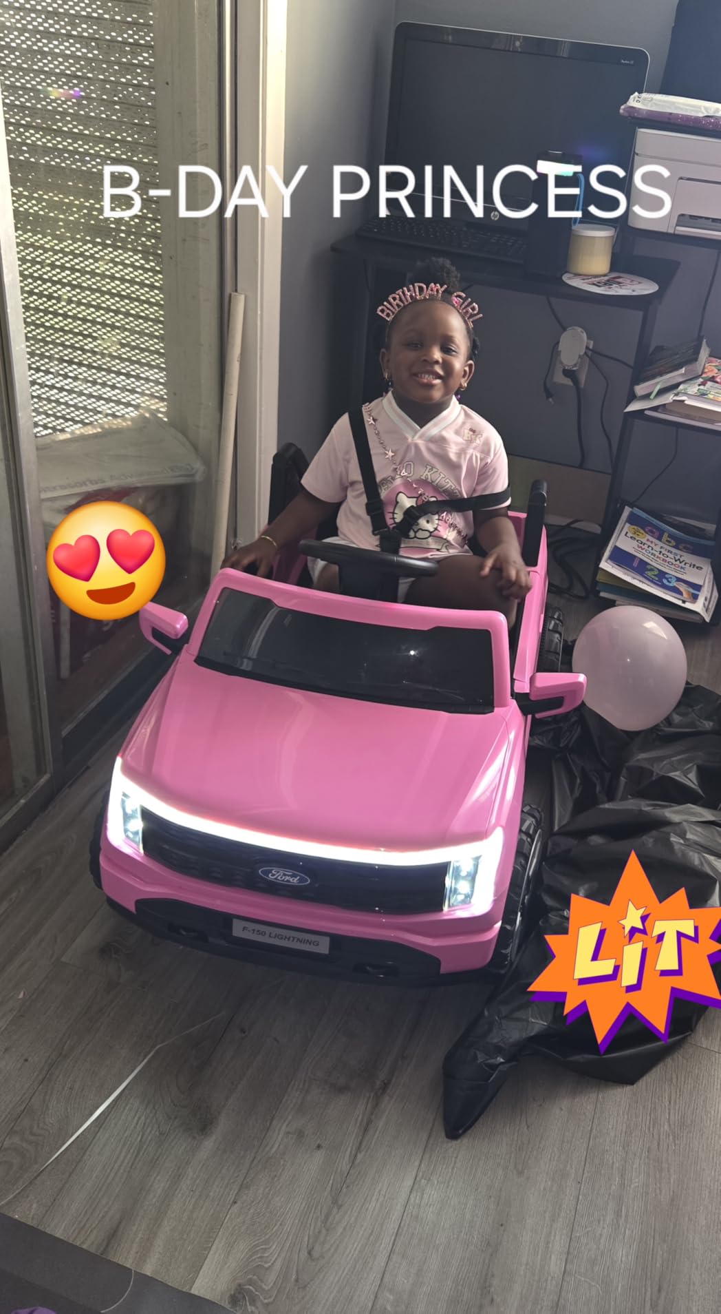 Best Choice Products Licensed Ford F-150 Lightning Truck Kids 12V Electric Ride On Car Toy w/ 66lb Weight Capacity, Parent Control, Bluetooth - White customer photo 1