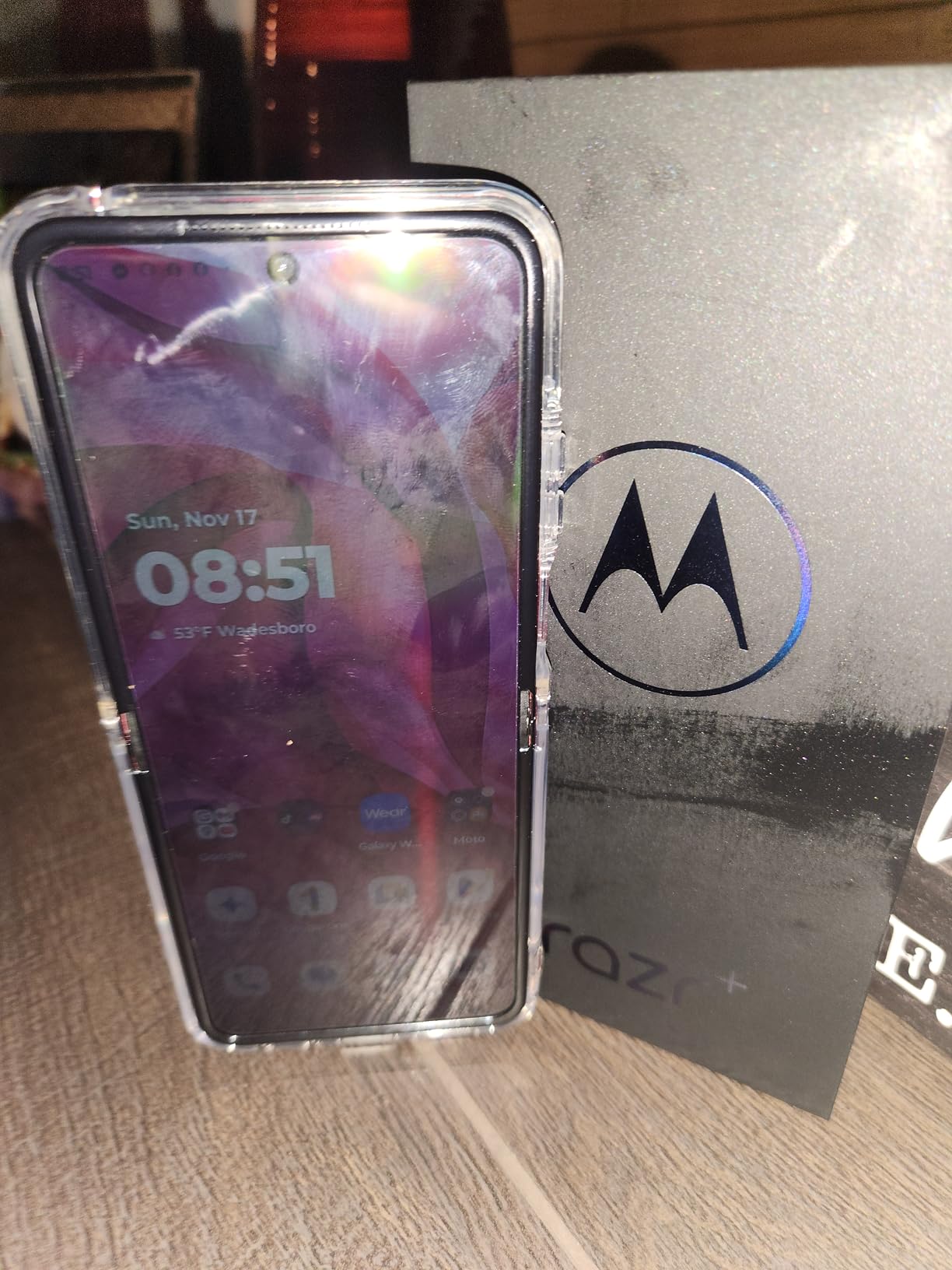 Motorola Razr Ultra 2025 | Unlocked | Made for US 16/512GB | 50MP Camera | Pantone Scarab customer photo 2