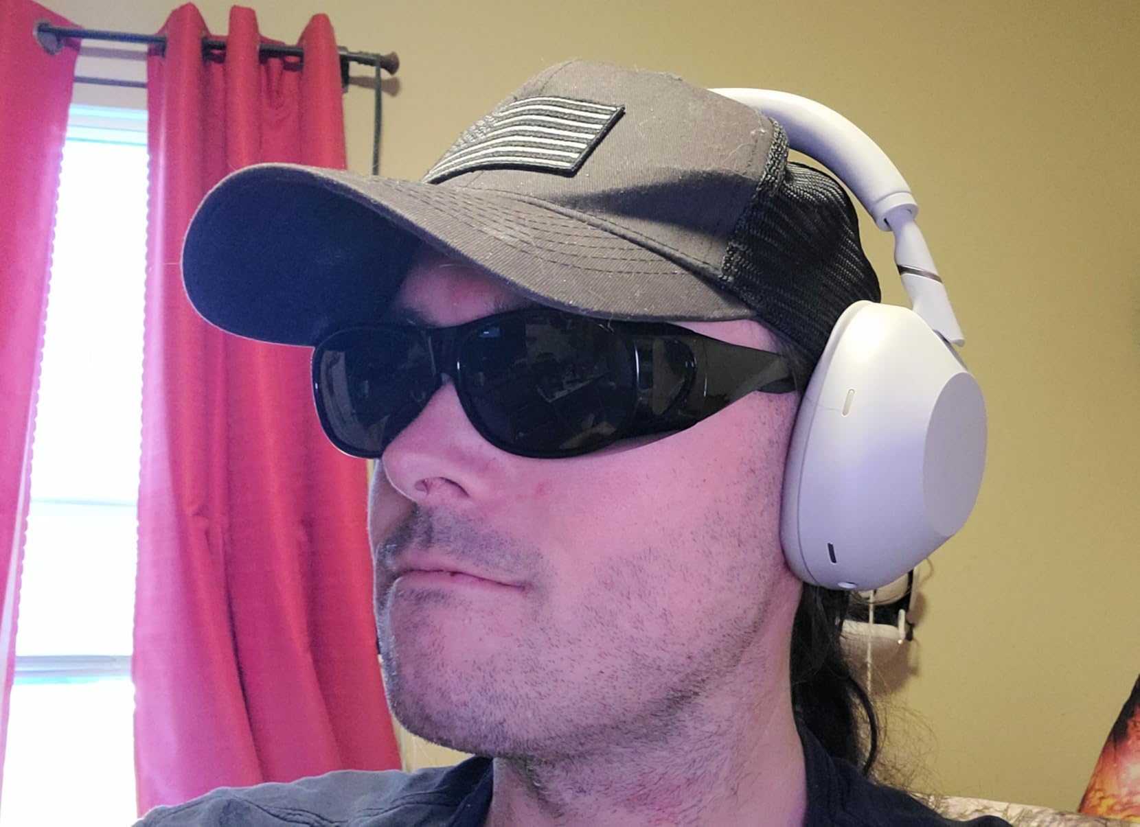 WH-1000XM6 The Best Noise Canceling Wireless Headphones, HD NC Processor QN3, 12 Microphones, Adaptive NC Optimizer, Mastered by Engineers, Studio-Quality, 30-Hour Battery, Black customer photo 2