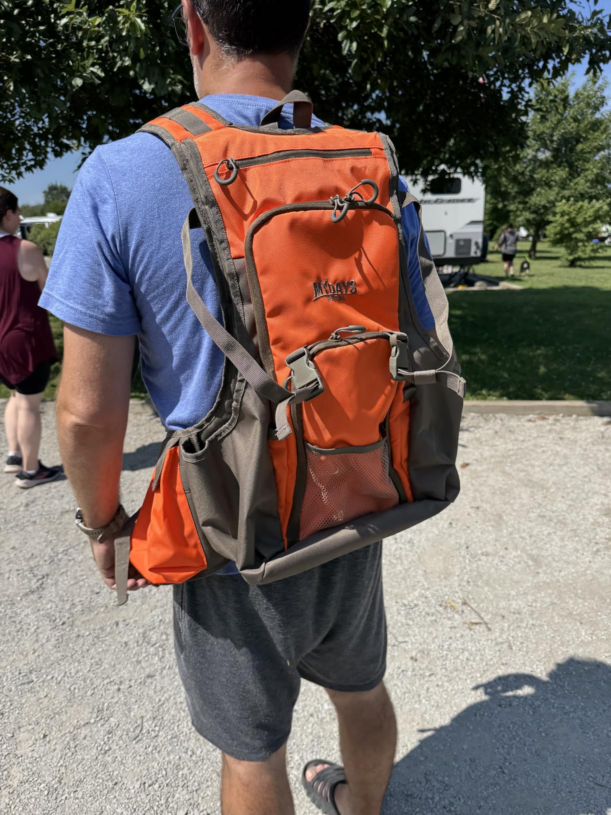 MYDAYS Upland Bird Vest Backpack, Hunting Tactical Vest with Game Pouch and Pockets for Outdoor Bird Hunting customer photo 1