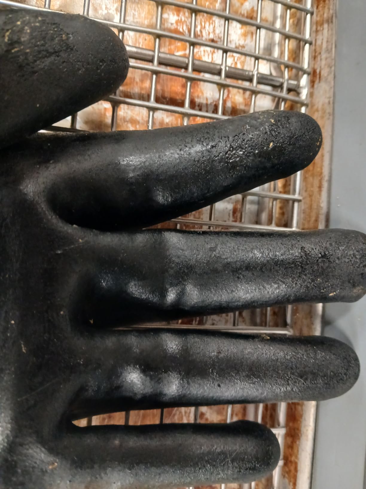 Hey Grill Hey Pitmaster Gloves | BBQ Gloves | Heat Protection up to 500°F or 260°C | High Temp Resistance | Fireproof Glove for Grilling Smoking Barbecue | Washable Mitts | Waterproof | Size - Large customer photo 1