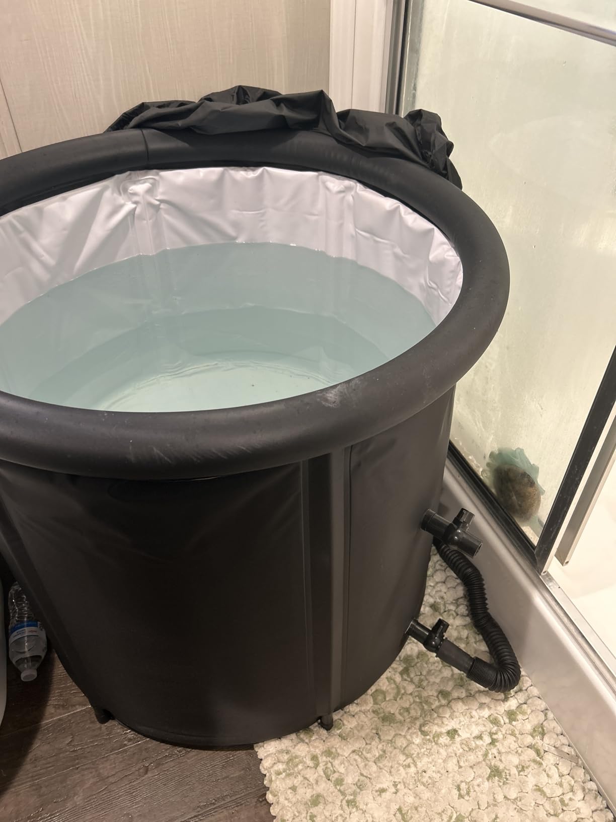 The Pod Company Long Pod Cold Plunge - 126-Gallon Extra-Large Inflatable Ice Bath Tub for Cold Water Therapy - Full-Body Stretch Design customer photo 2