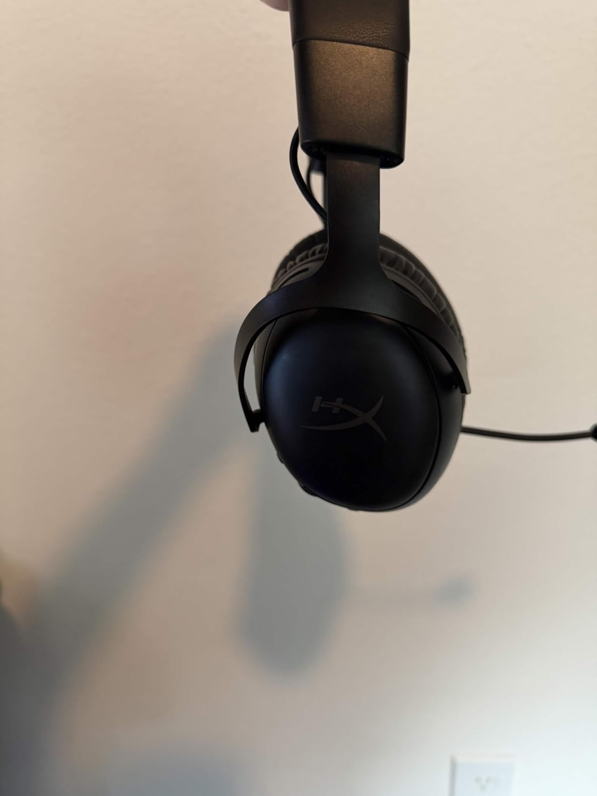 HyperX Cloud III S - Wireless Gaming Headset for Multi-Platform, 2.4GHz, Bluetooth, Battery Life up to 120 Hours 2.4GHz / 200 Hours Bluetooth, 53mm Angled Drivers, Detachable Mic customer photo 2